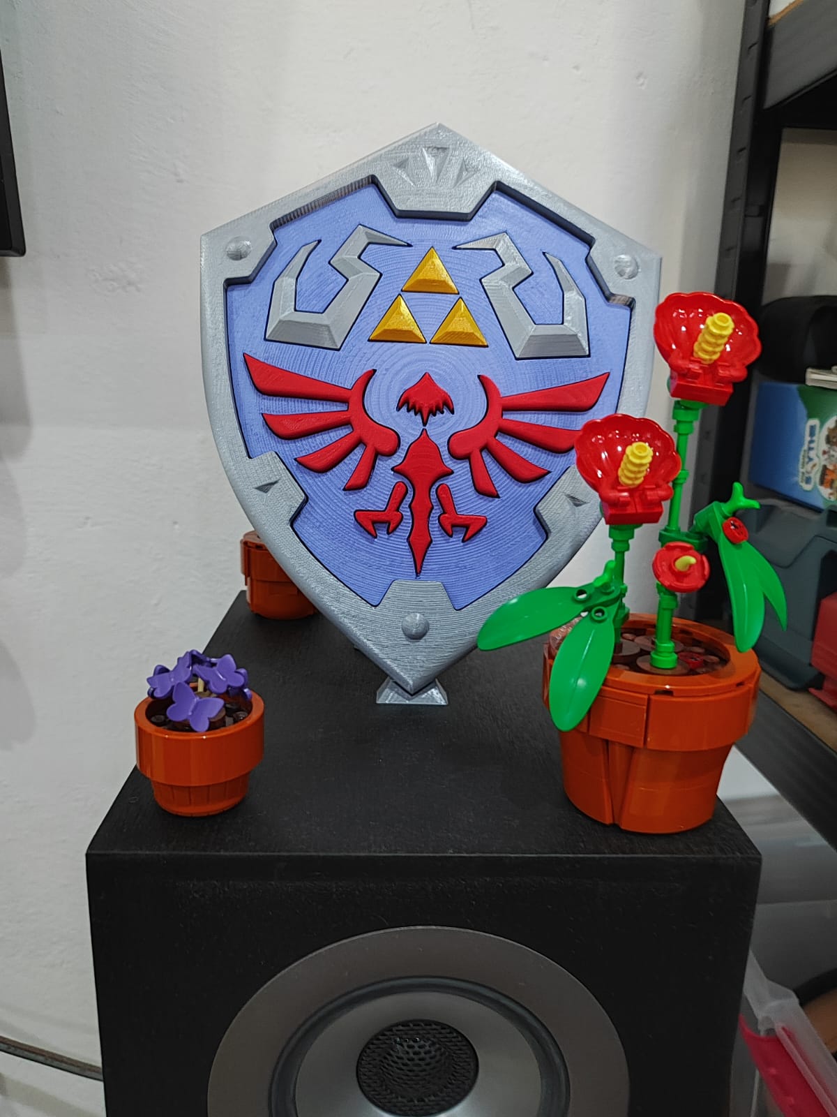 Hylian Shield Minimal Table Stand