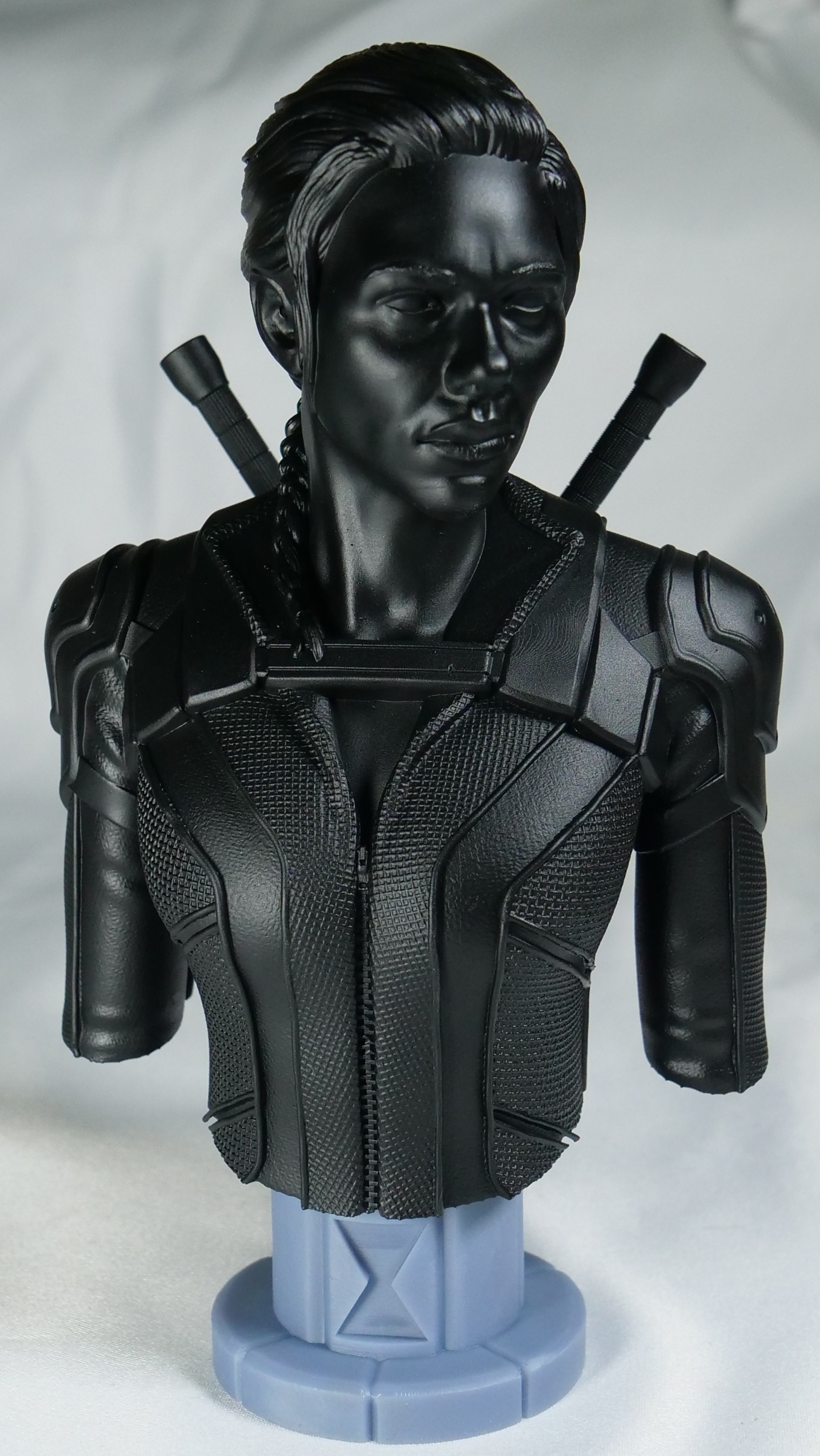 Black Widow Bust — miniatura 2