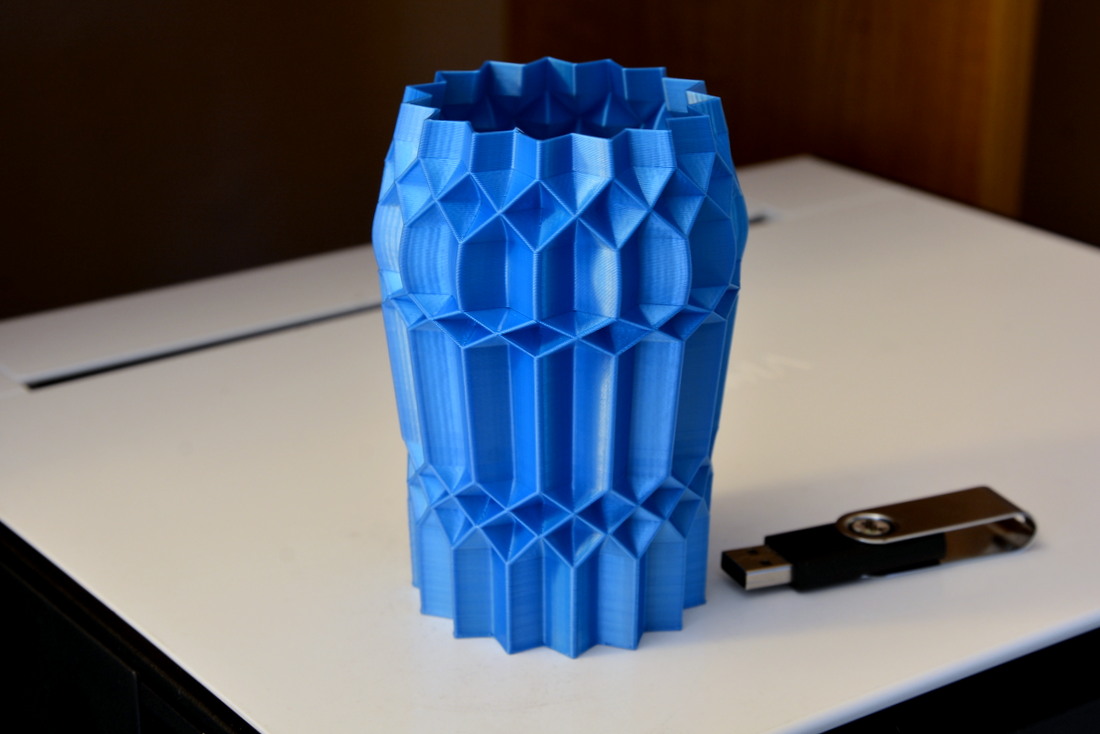 Vase 765