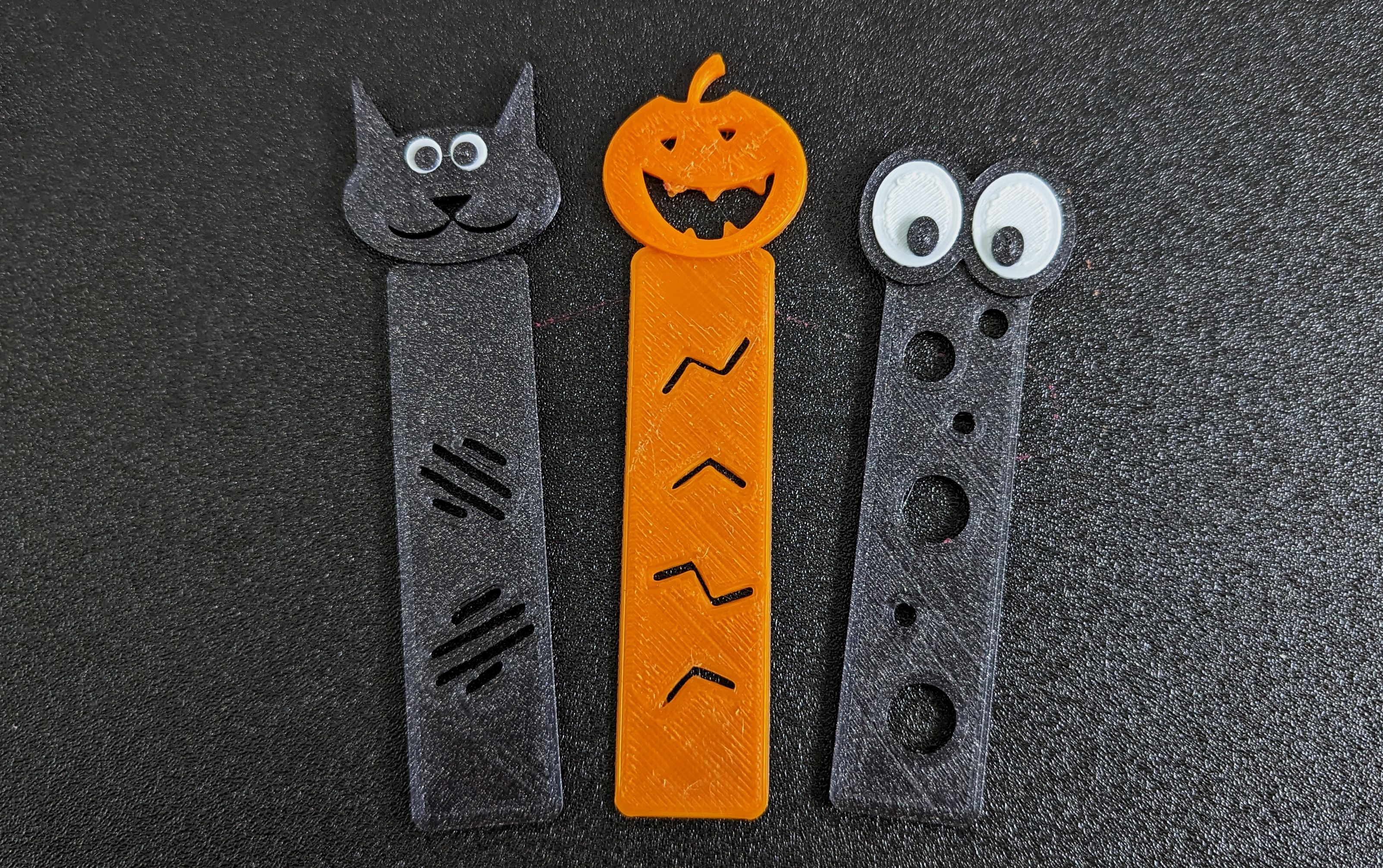 Simple to print Bookmarks Part 2: Pumpkin, Cat and OO-Emoji