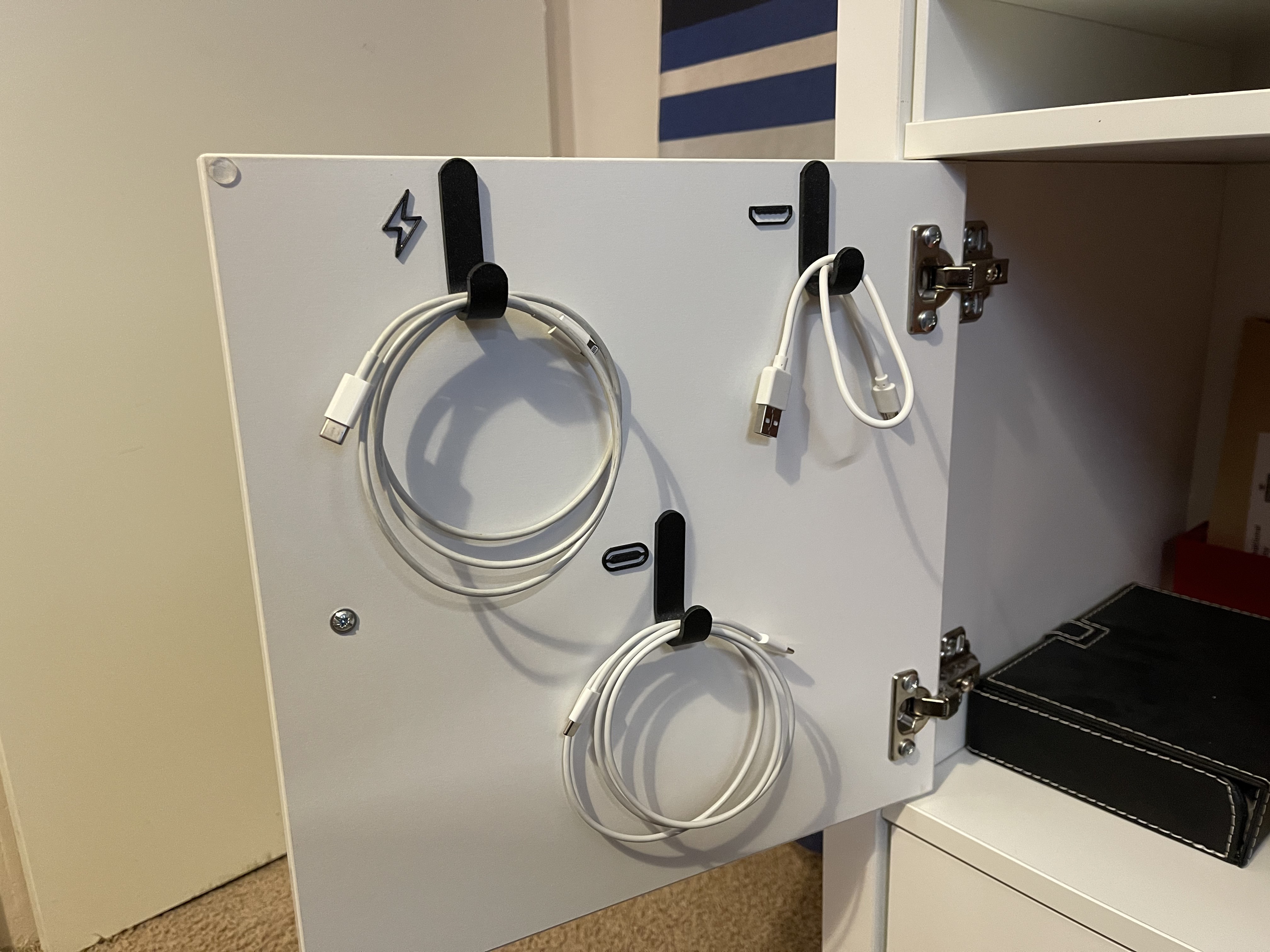 USB cable Kallax door hook & symbol