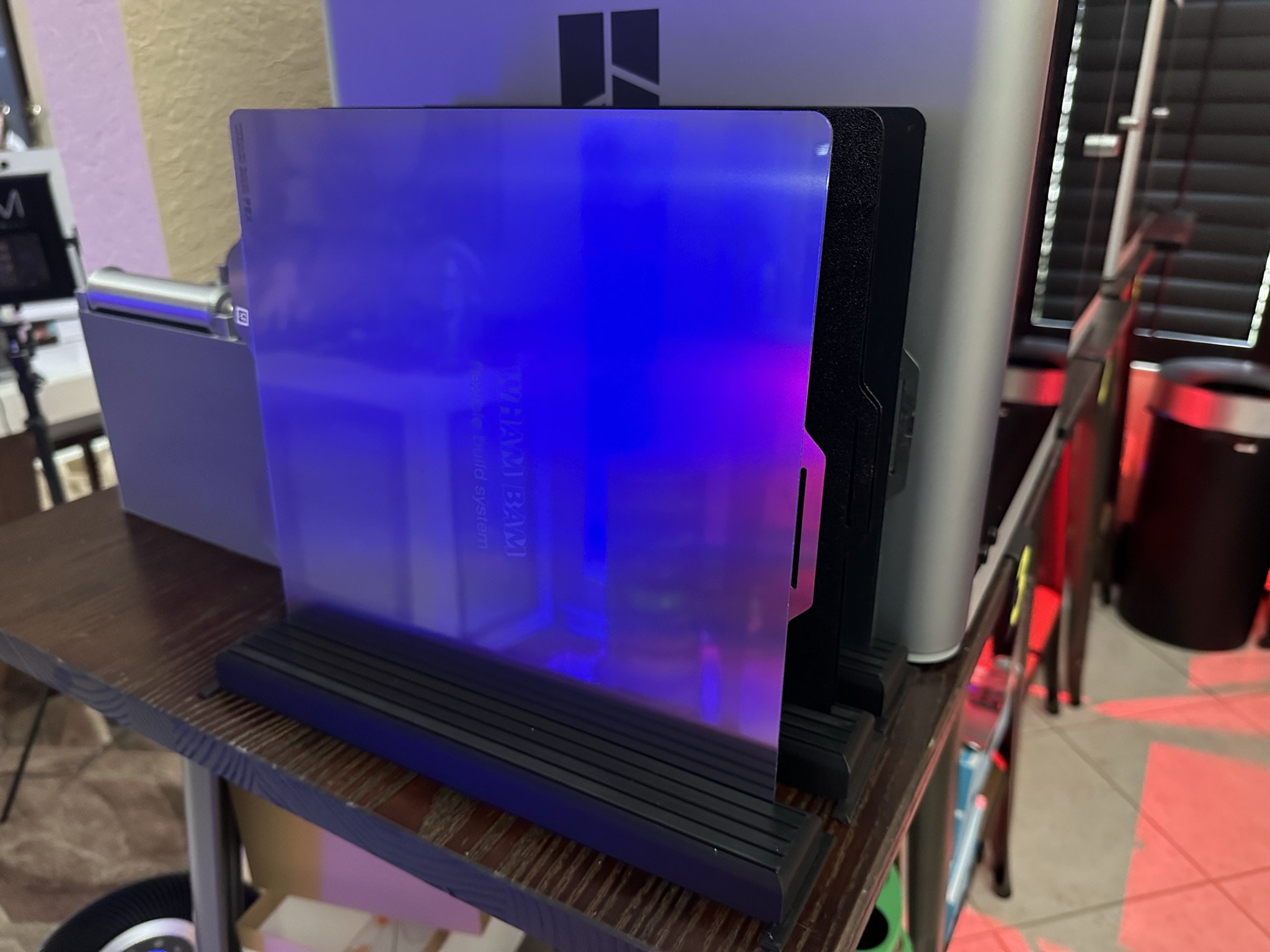 Bambulab X1 & P1P Print Plate Stand / Organizer by Tech with Kramer