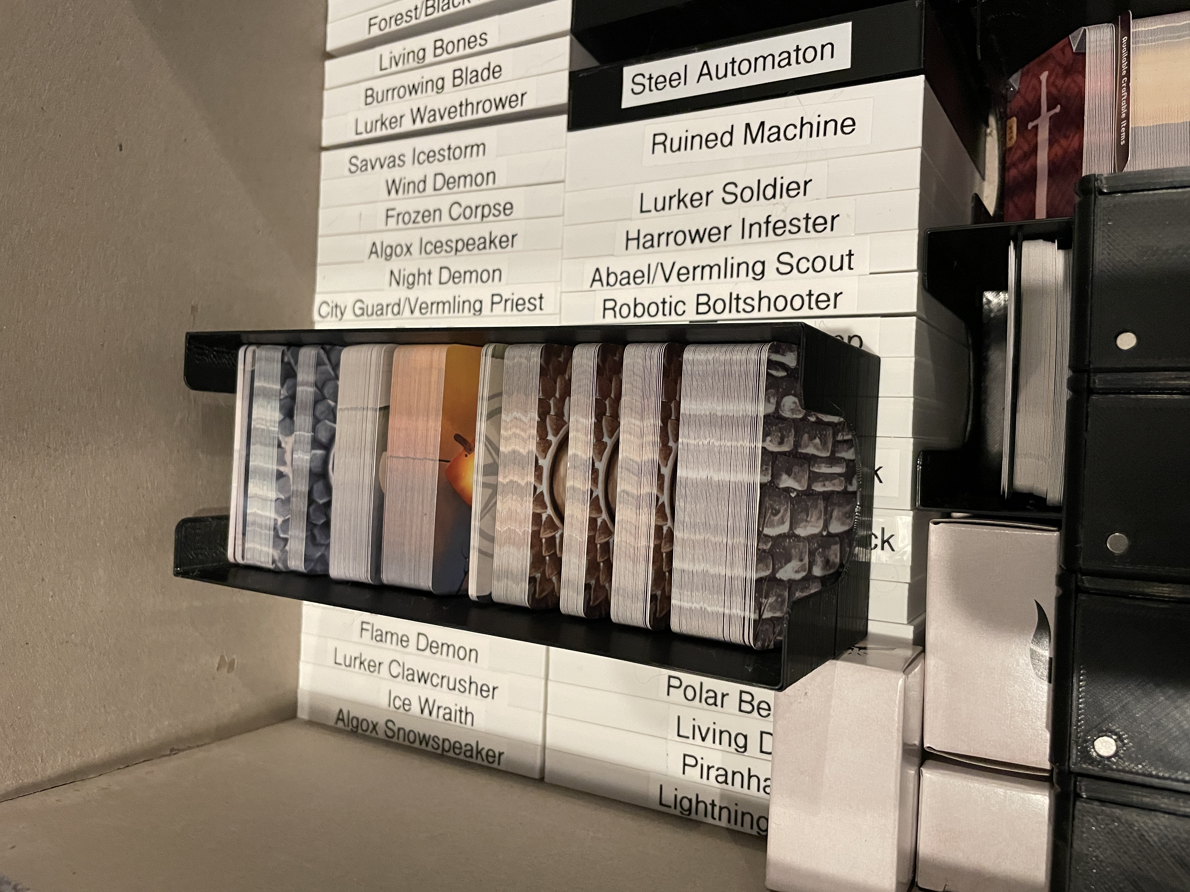 Frosthaven Organizer Pieces