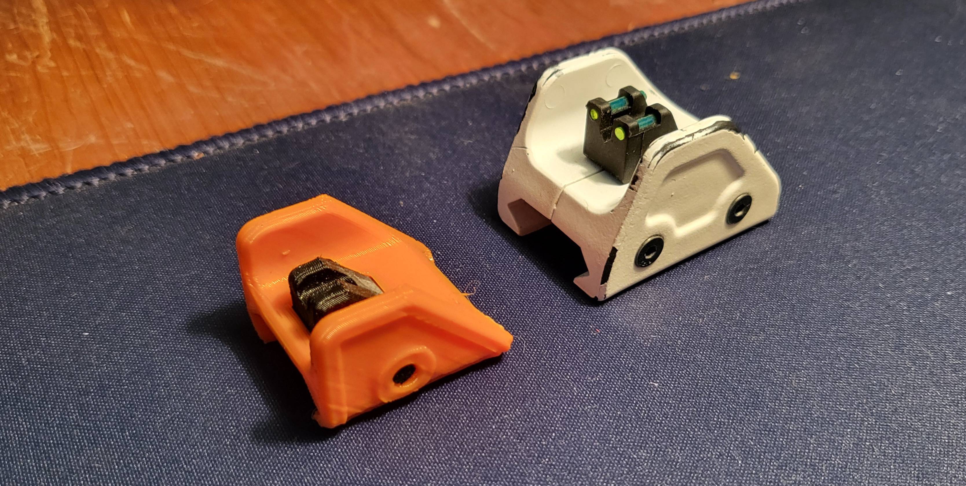 No Hardware Mini Iron Sights — thumbnail 3