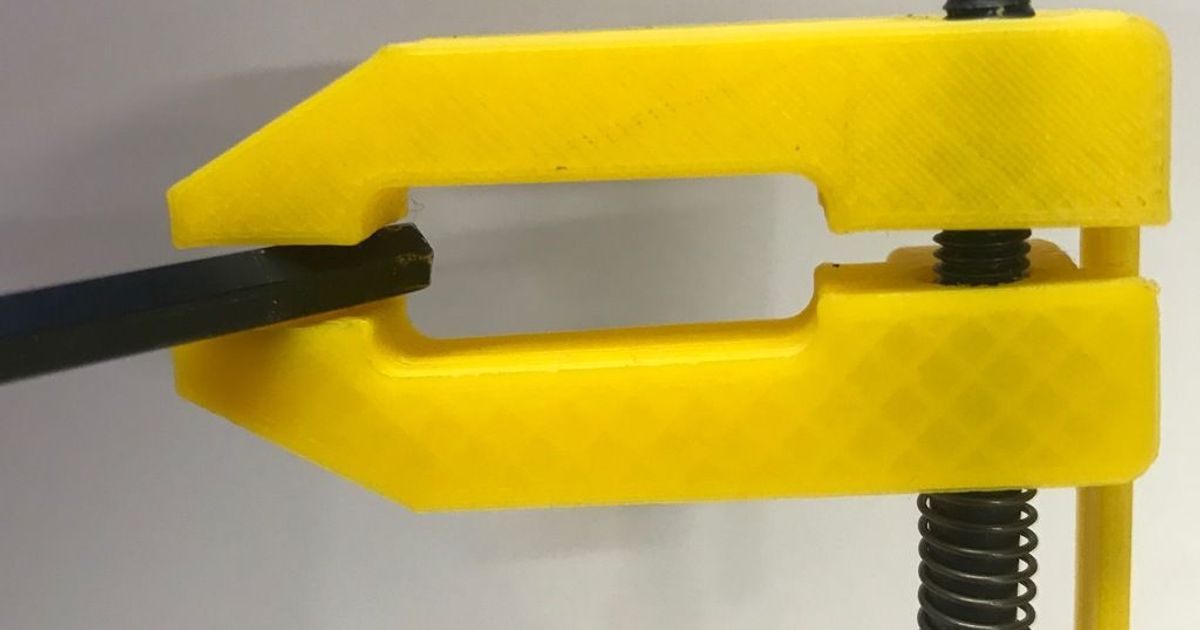 Mini Spring Clamp by AlteRob Download free STL model