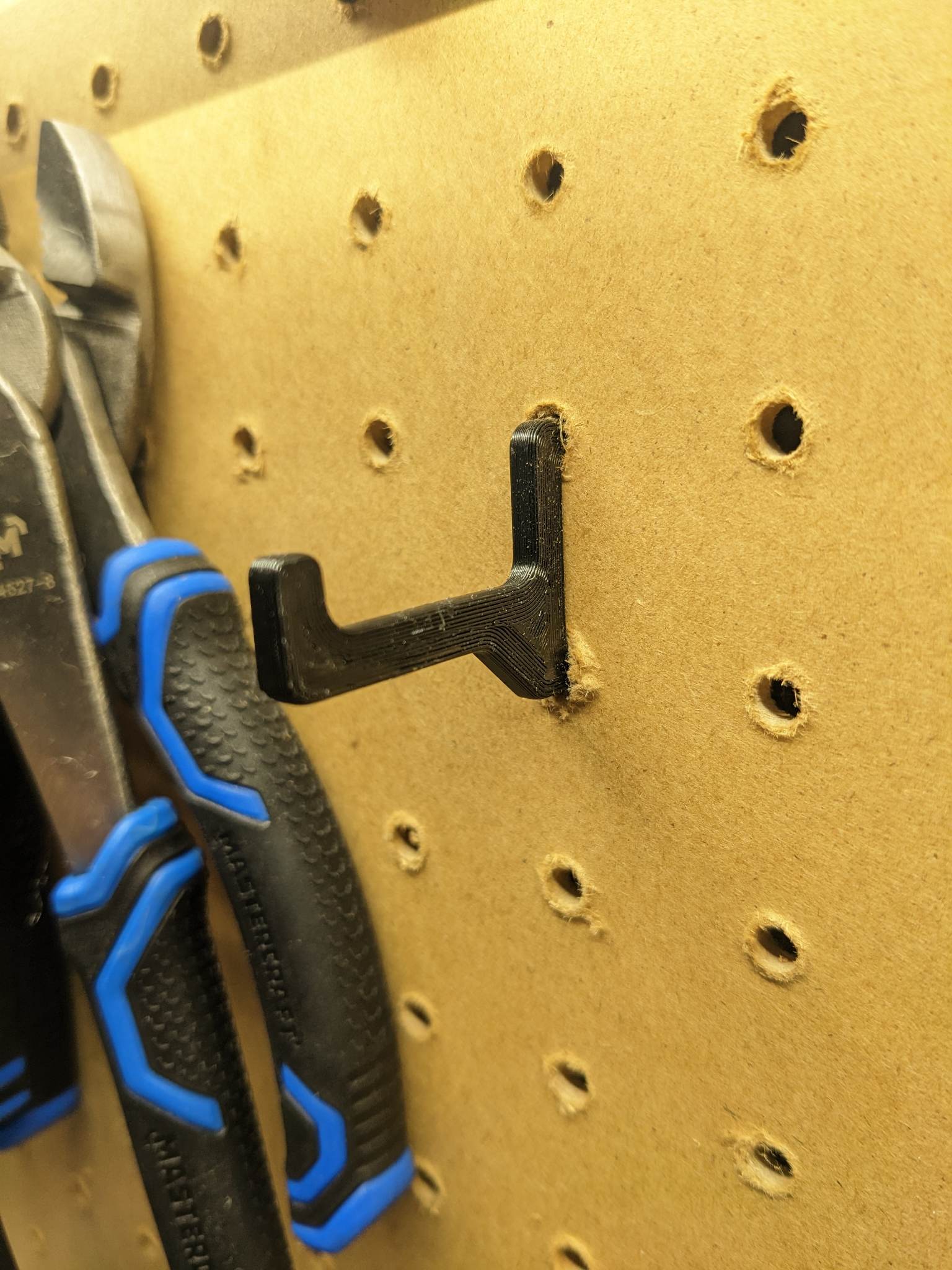 Yet Another Pegboard Hook (1 inch) by Collin Download free STL model