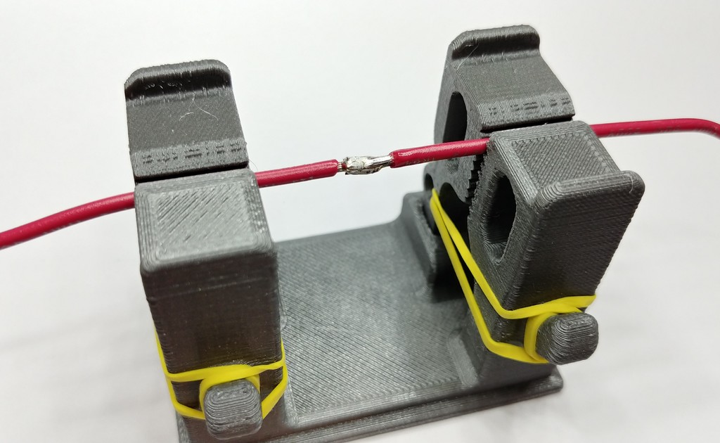 Soldering Helping Hands (quicker print) by Mistertech Download free