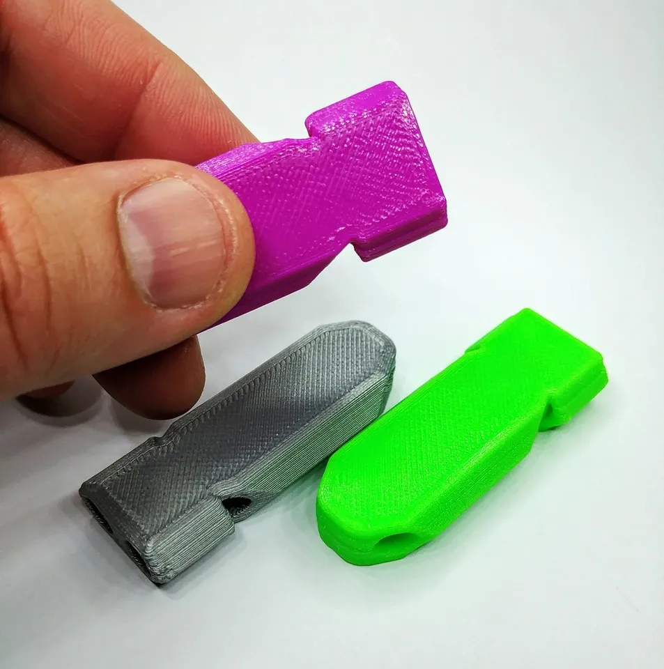 2 Tone Key Chain Safety Whistle by Mistertech | Download free STL model ...