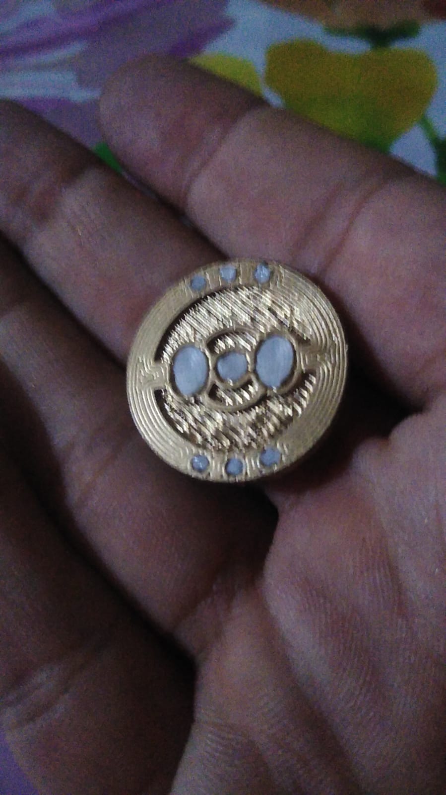 Pokémon Coins - Currency & Gimmighoul
