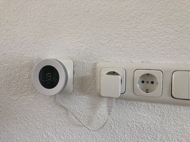 Plugwise Lisa thermostat wall mount