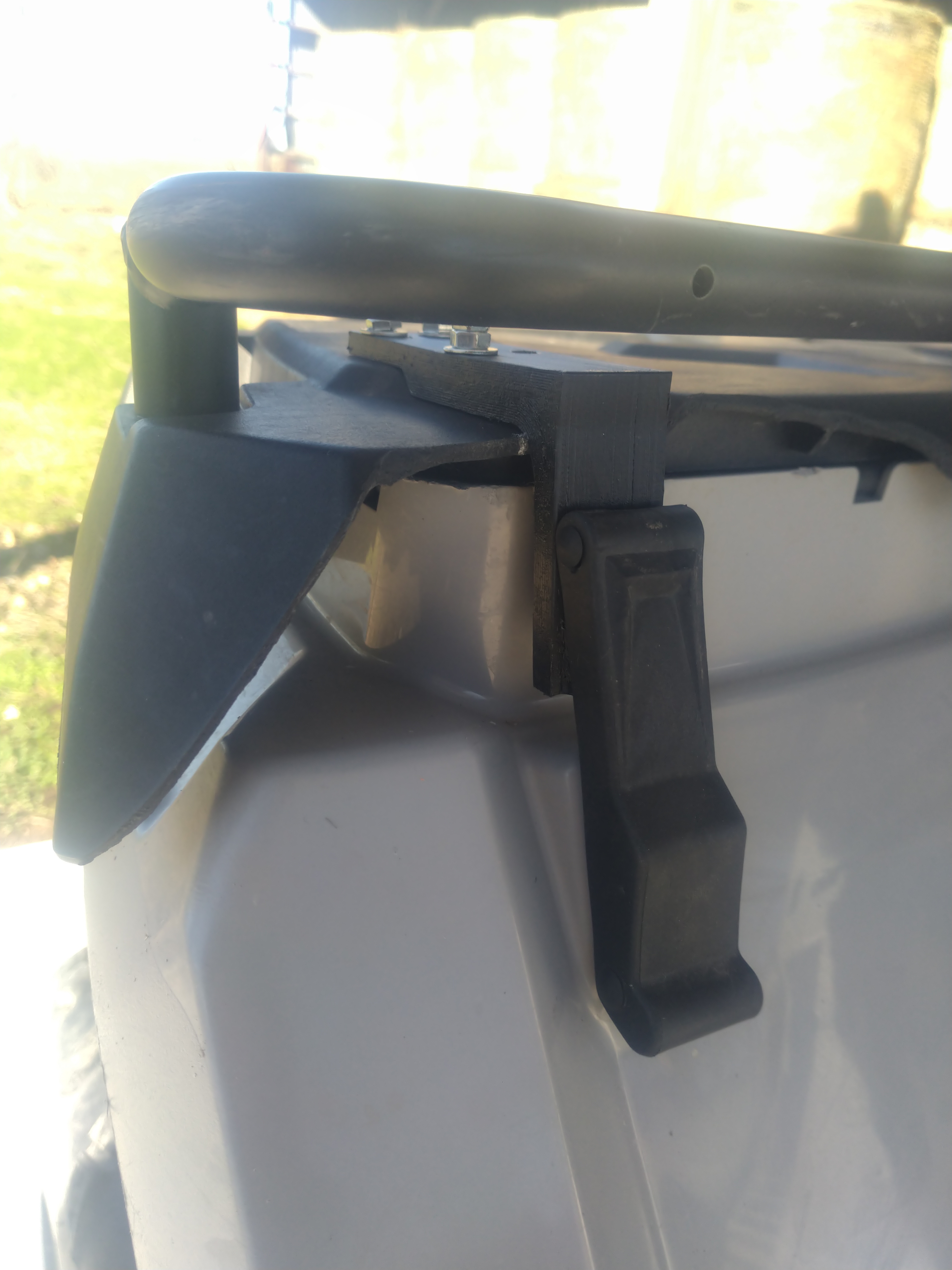 4 wheeler lock down clip
