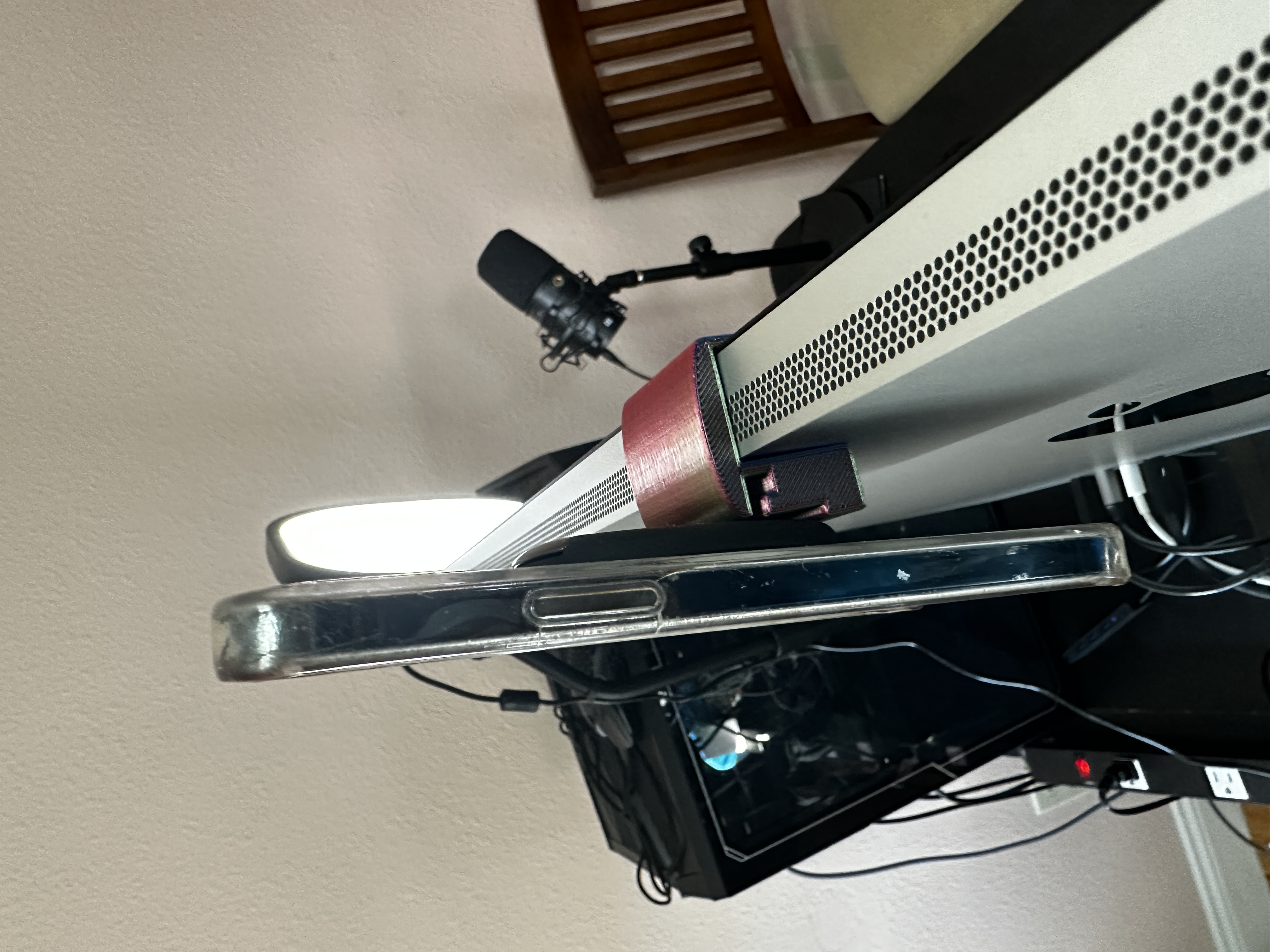 Shim for a Belkin Continuity Camera Mount to use on an Apple Studio