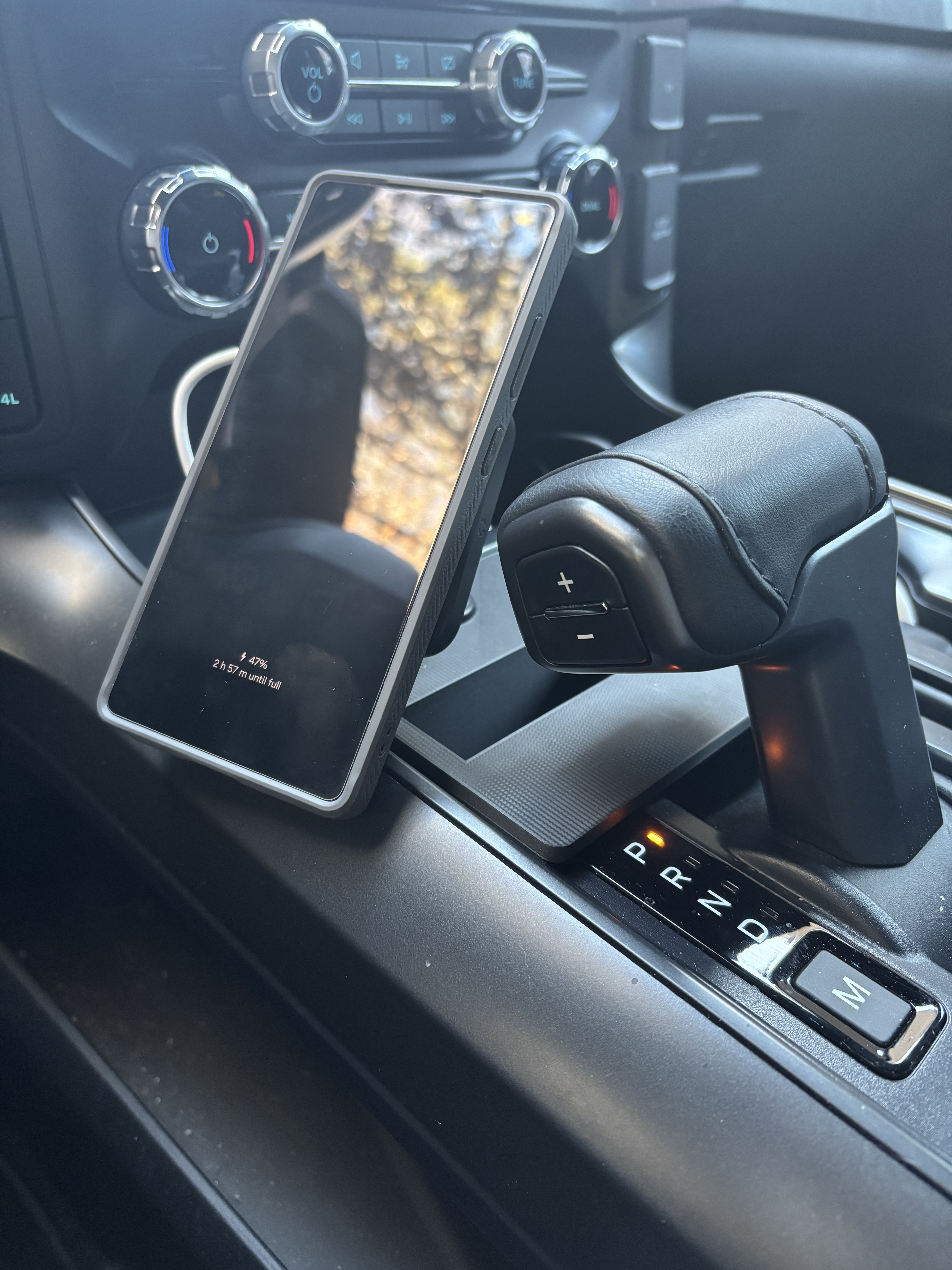 F150 ESR Phone Mount Qi2