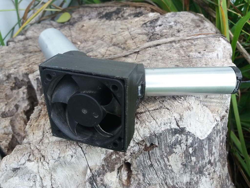 Miniatura 2 do modelo 3D Fireplace air blower