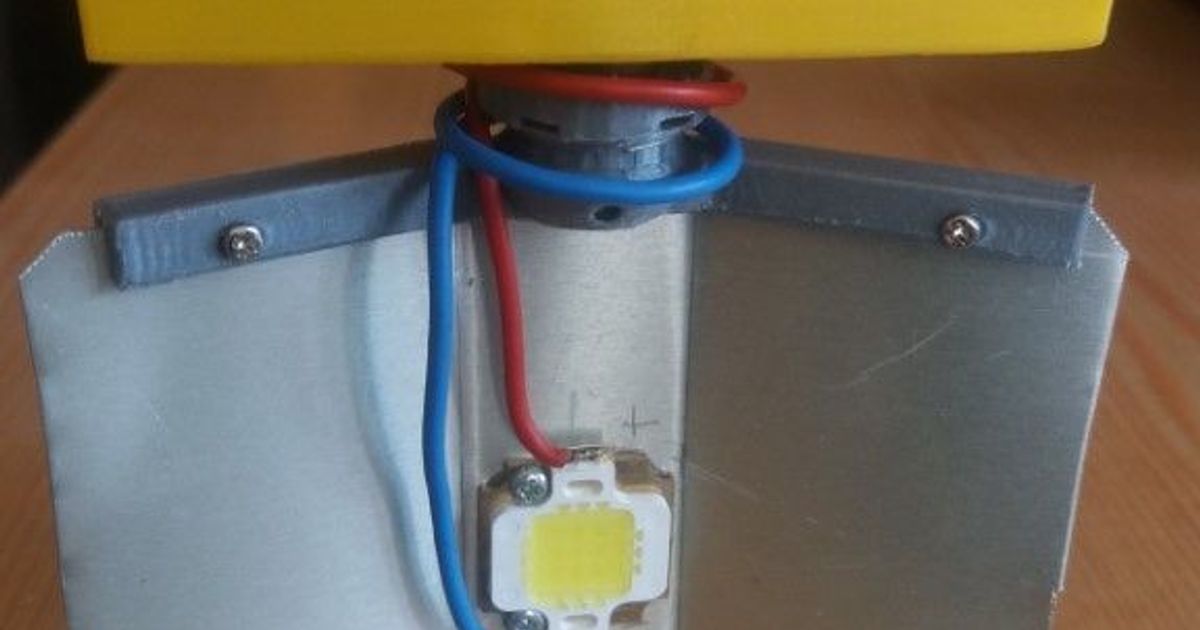 WIFI controlled 10W servo lamp with stroboscopic effect by Boda