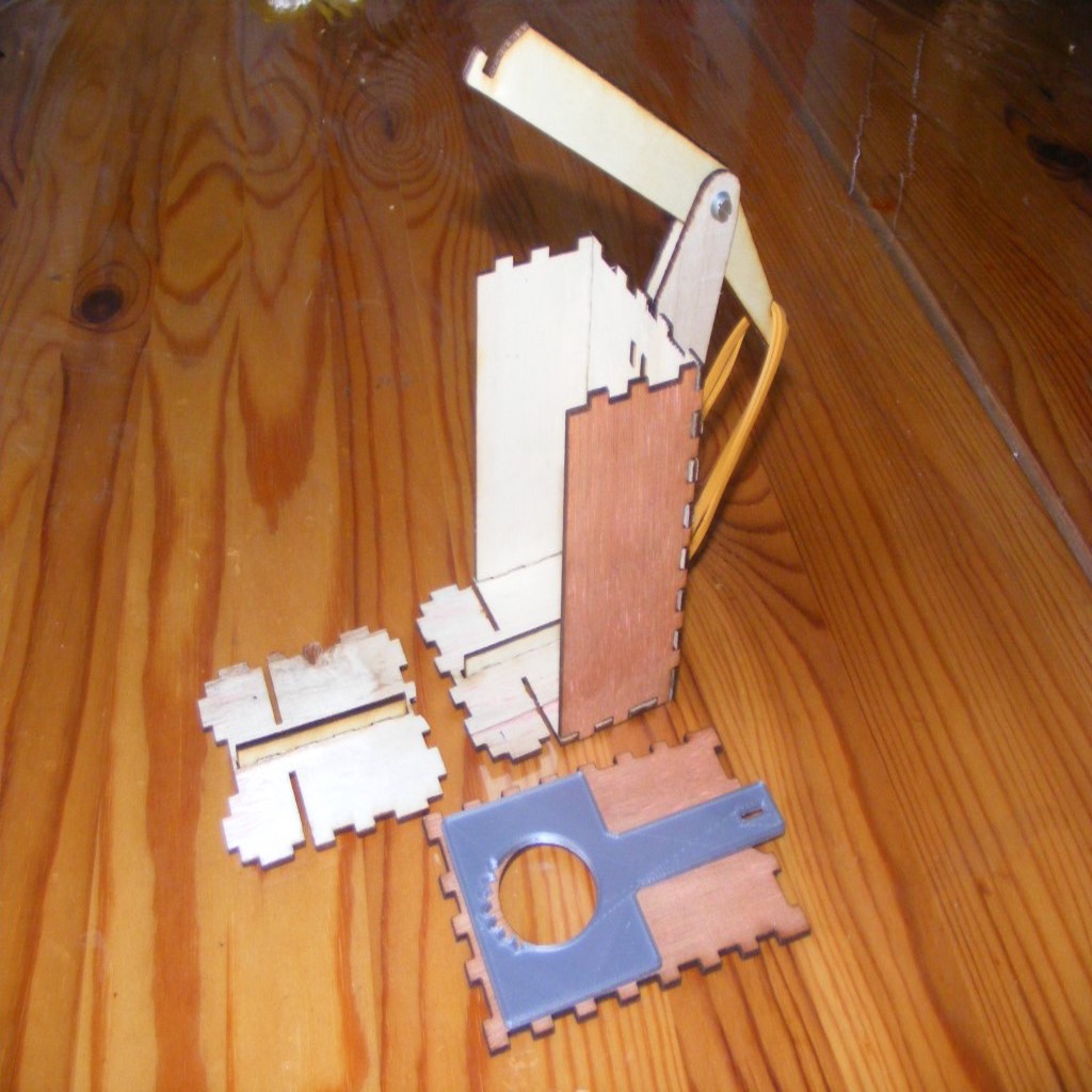 Mousetrap lasercut — thumbnail 6