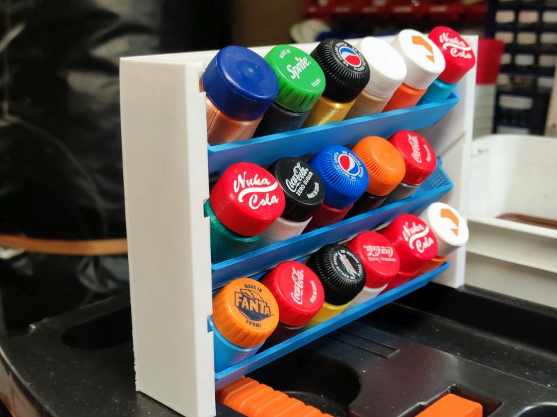 Shelf System for Small Bottles