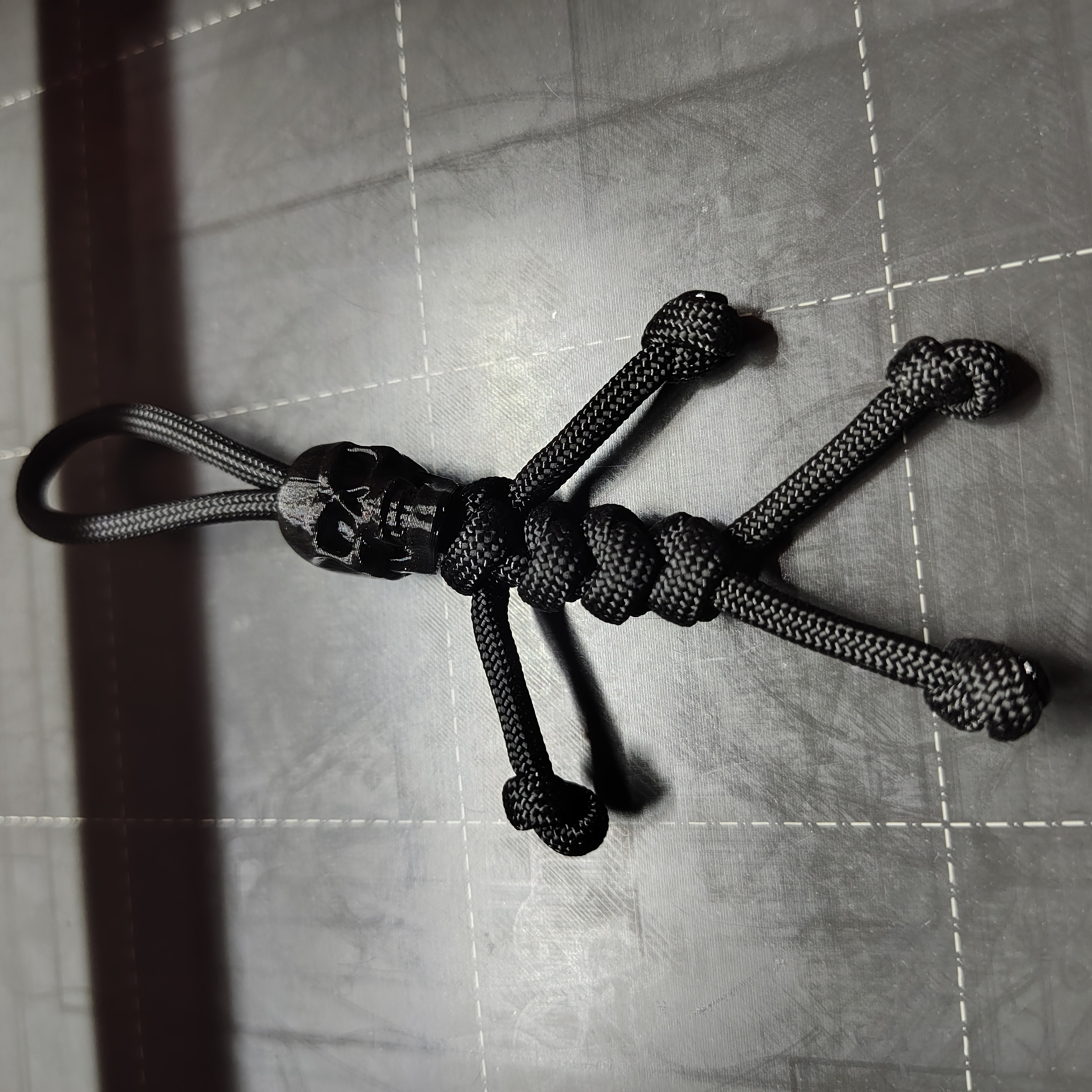 Paracord skull