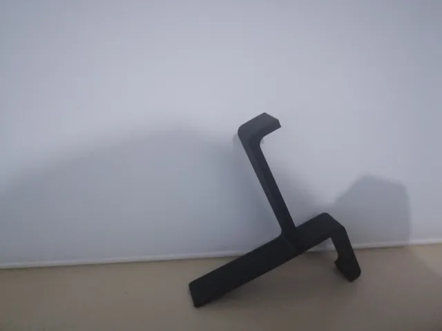 headphone holder monitor