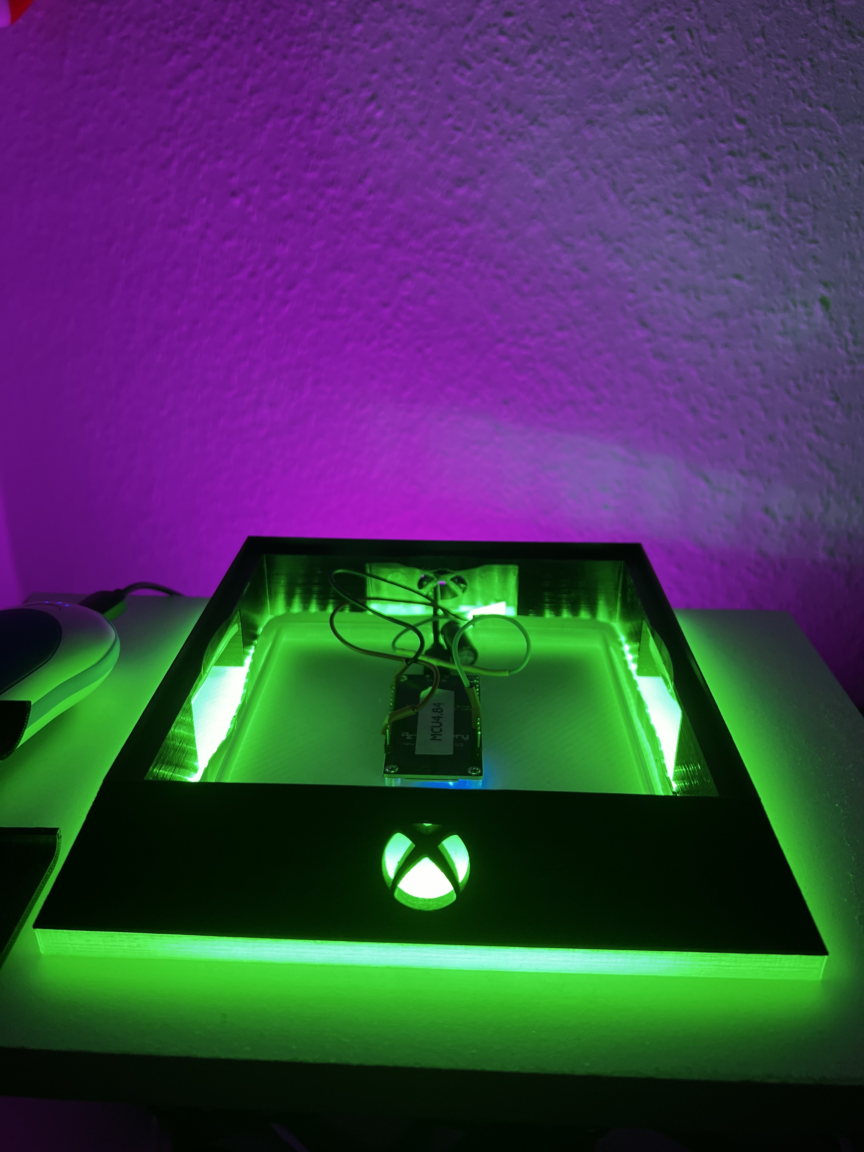 Xbox OneX Stand, NodeMCU V3 & Neopixel