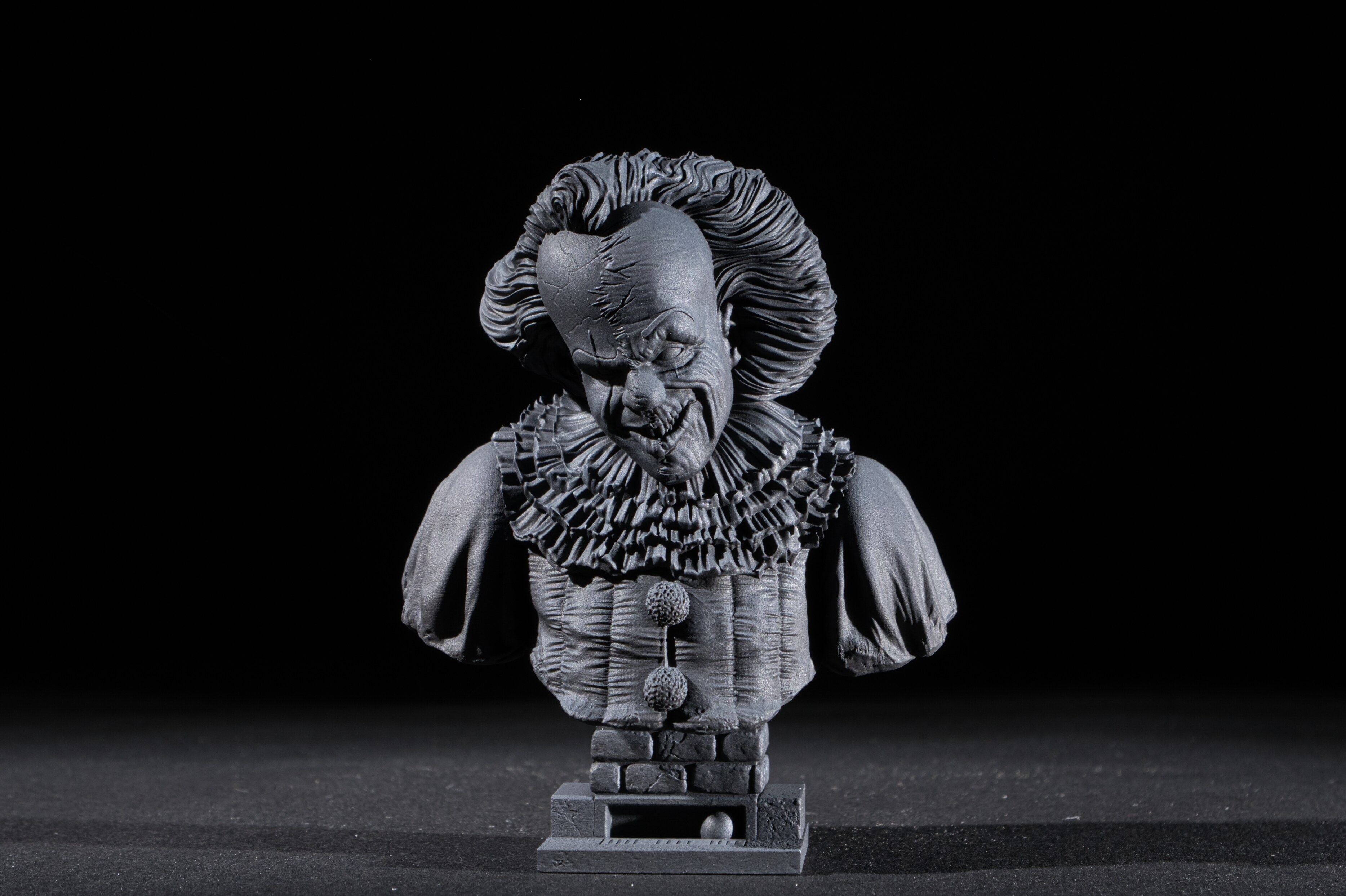 Pennywise bust
