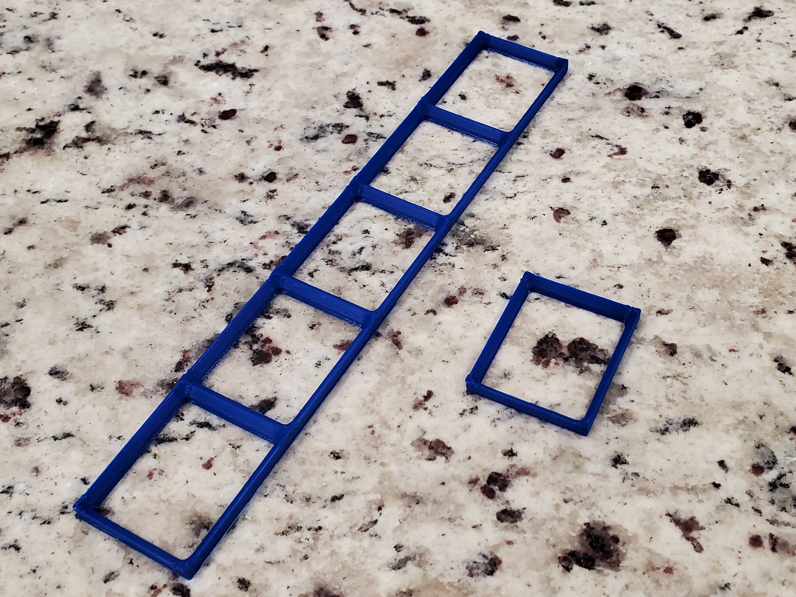 35x42mm Gridfinity Frame Baseplate by Tripod Tech | Download free STL ...