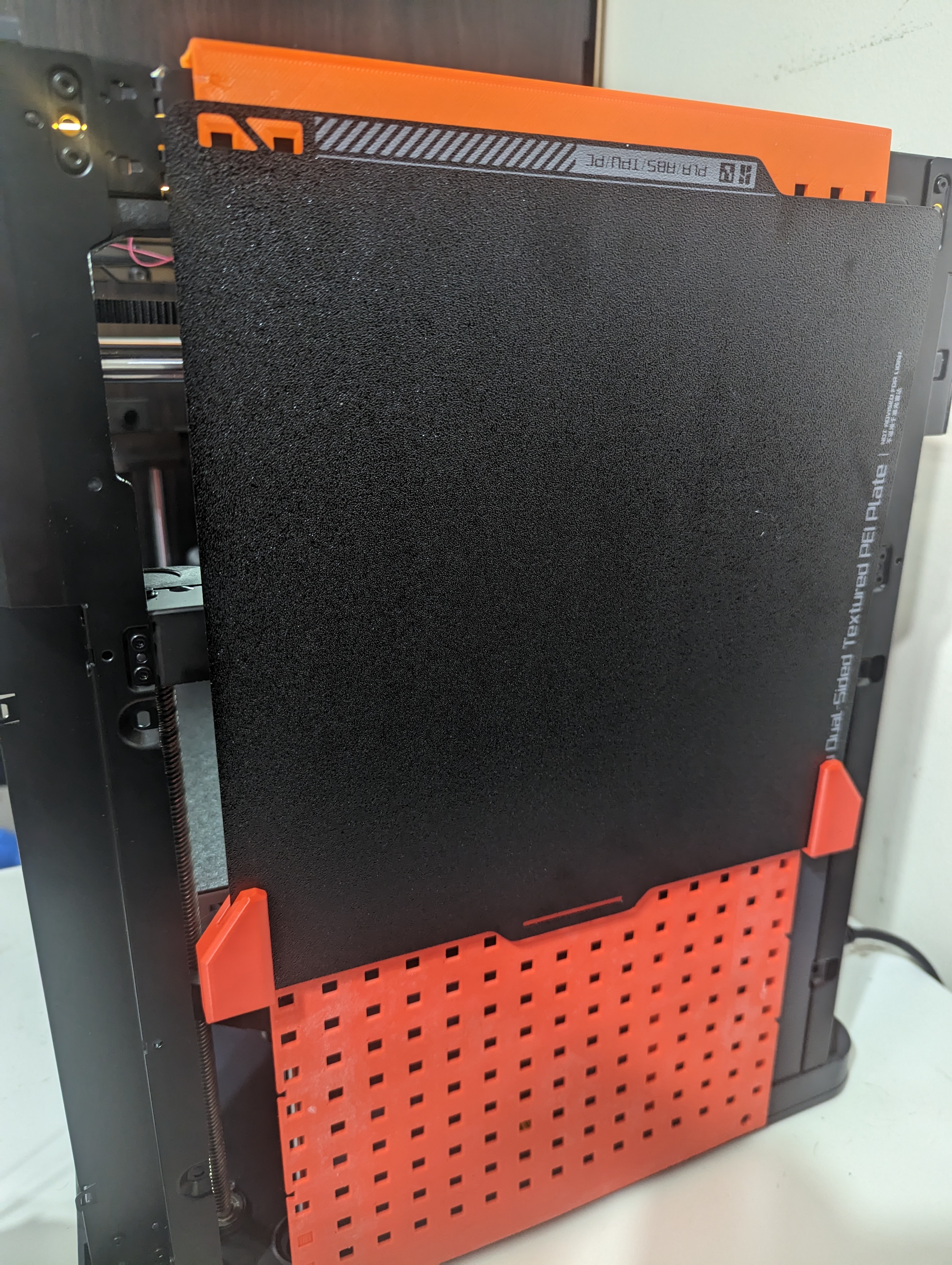 Bambu P1P - Pegboard Plate Holder