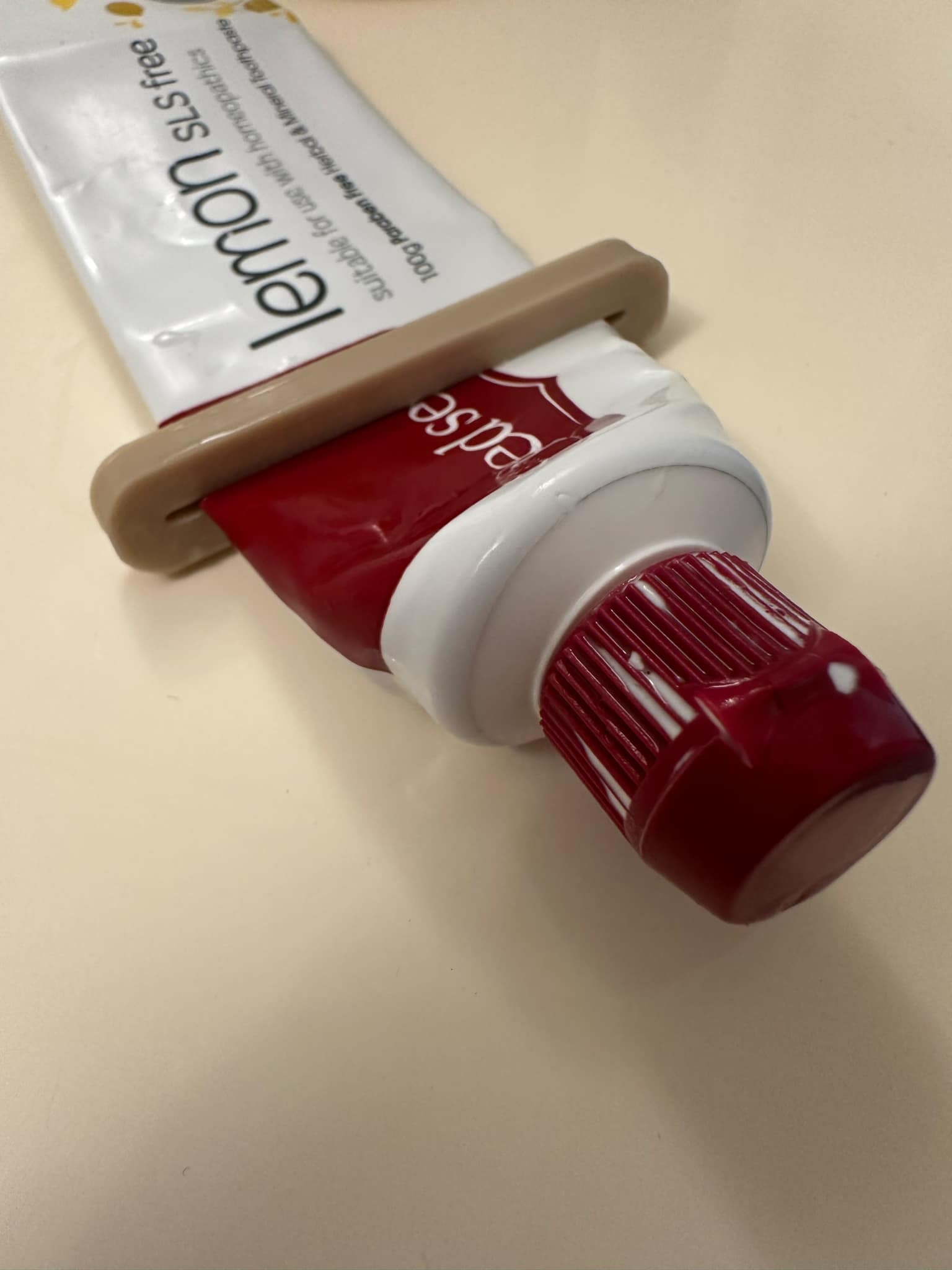 Minimal Toothpaste Squeezer