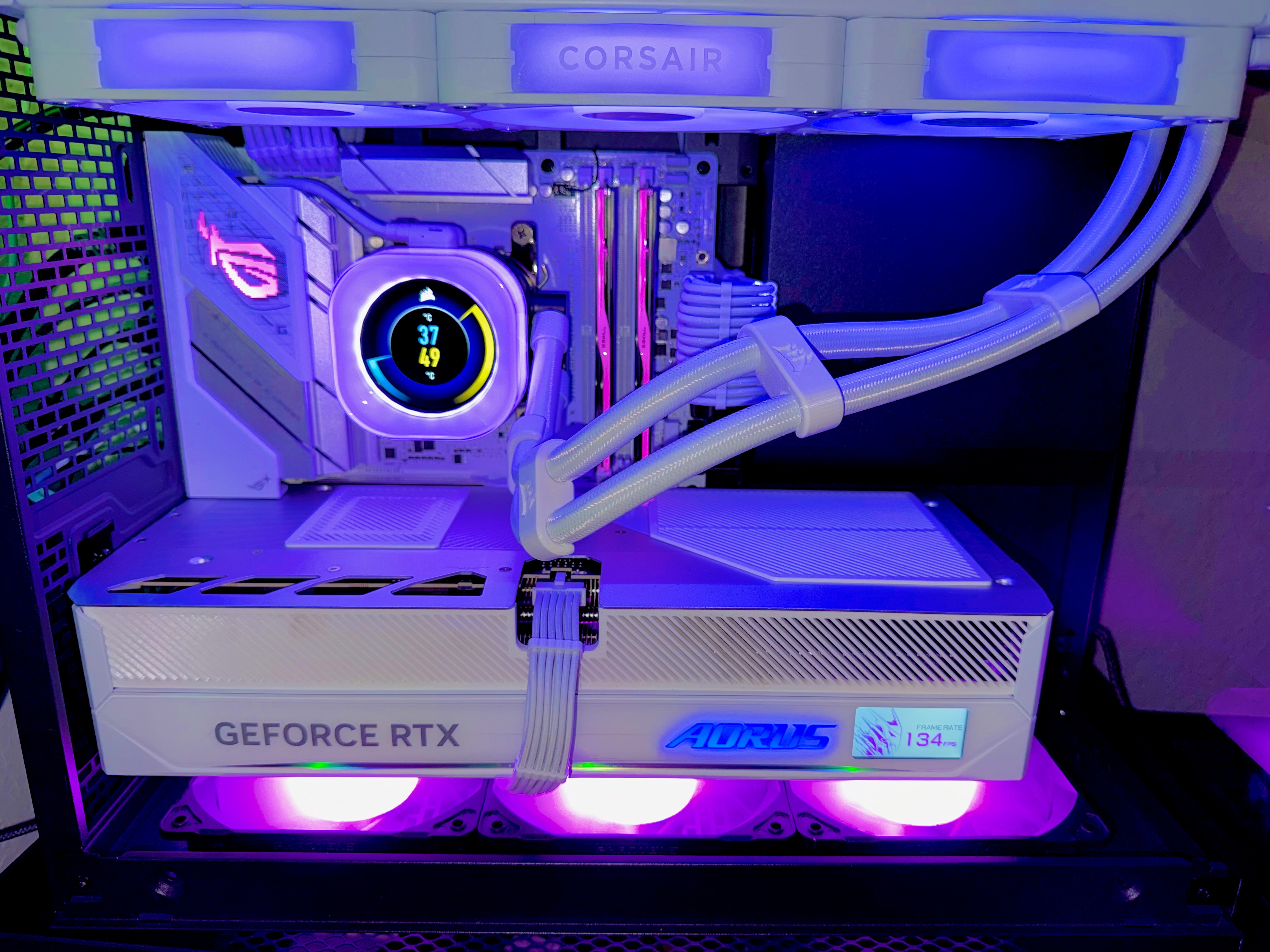 Gigabyte Aorus RTX 5080 Master Vented Covers