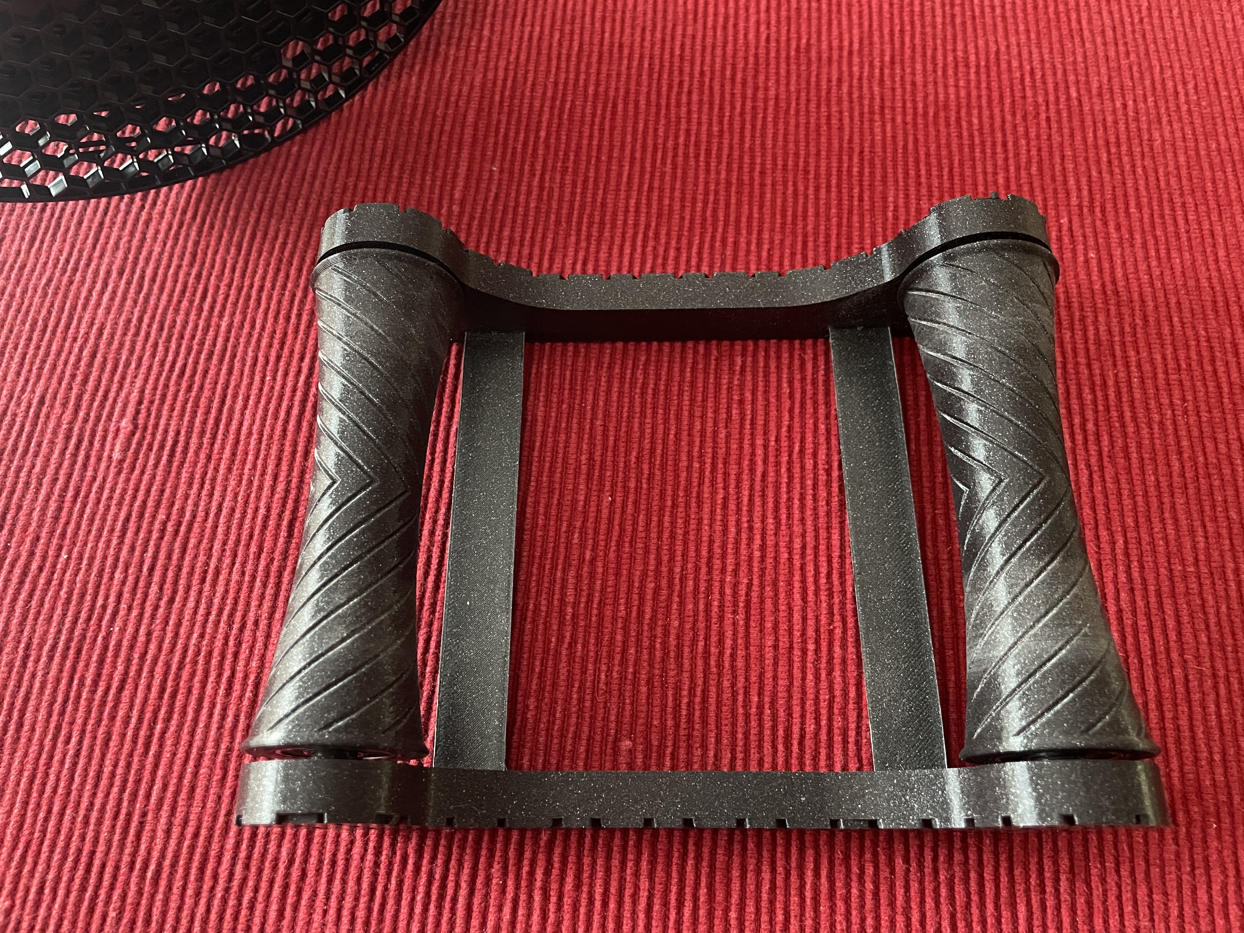 Miniatura 7 do modelo 3D Parabolic Filament Spool Roller