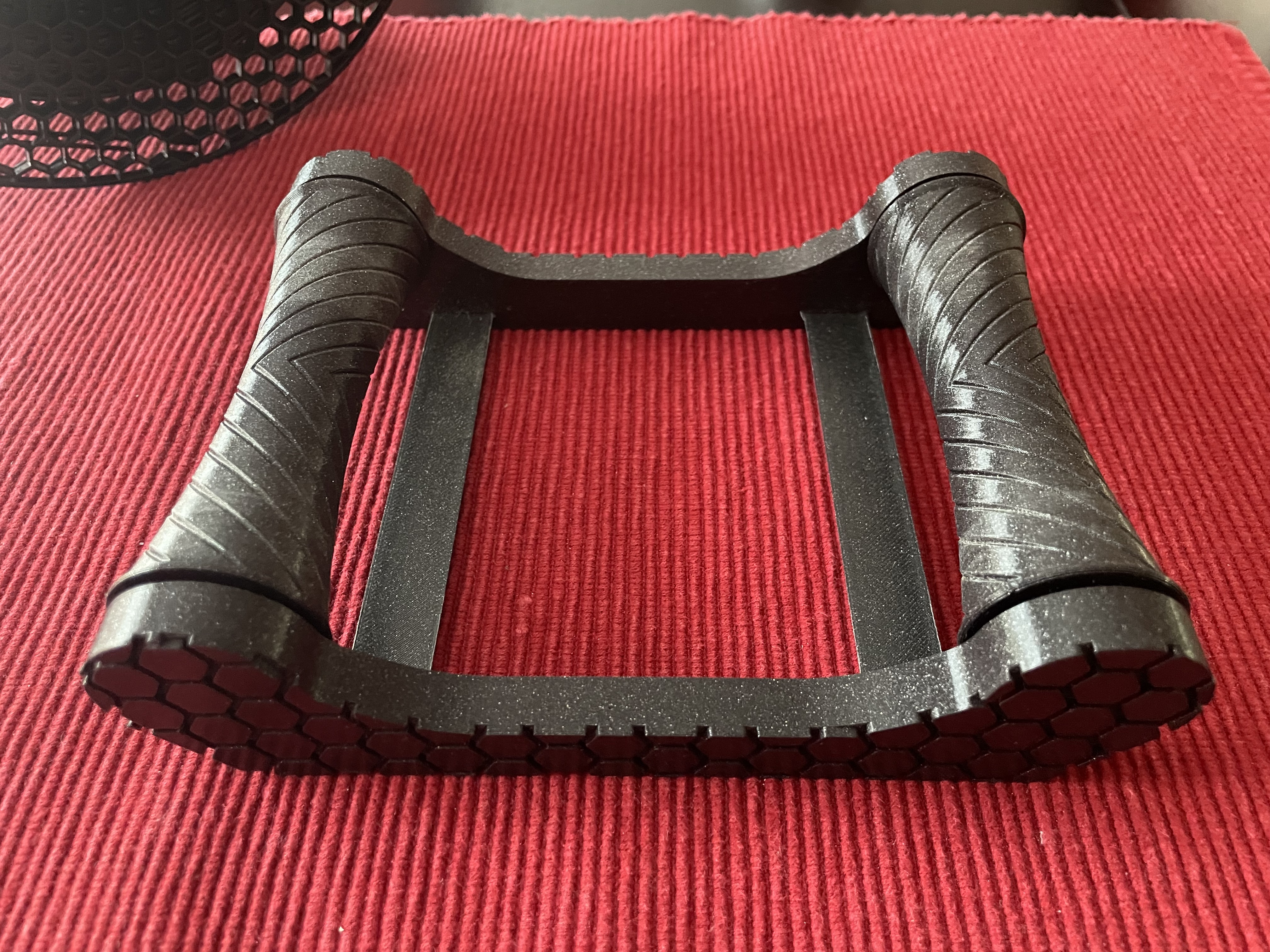 Miniatura 6 do modelo 3D Parabolic Filament Spool Roller