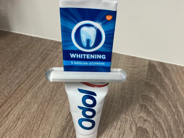 Toothpaste Squeezer