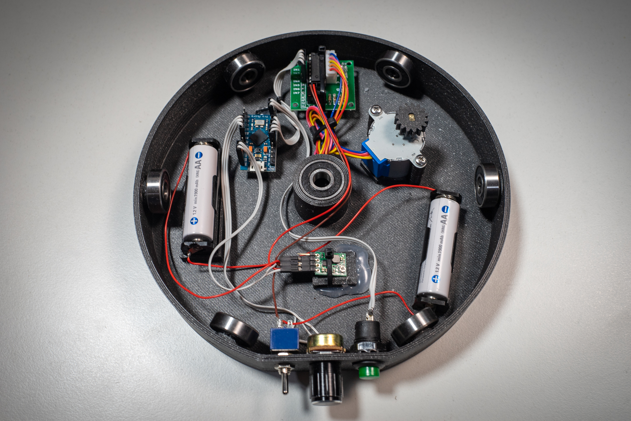 Miniatura 4 do modelo 3D Rotating Table Project