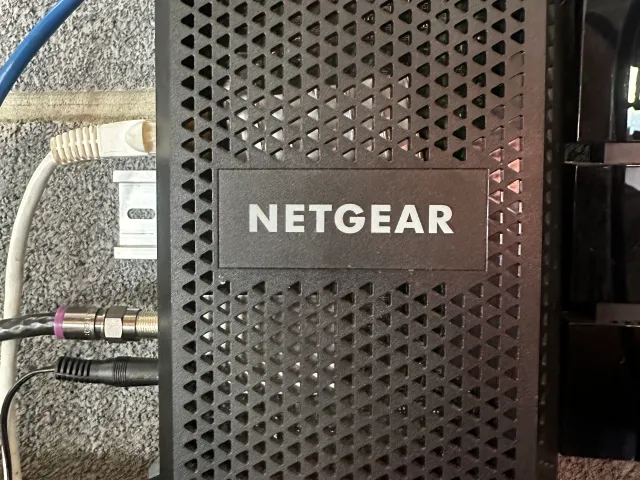 Netgear CM600 CM1000 Wall & DIN Rail Mounting Bracket