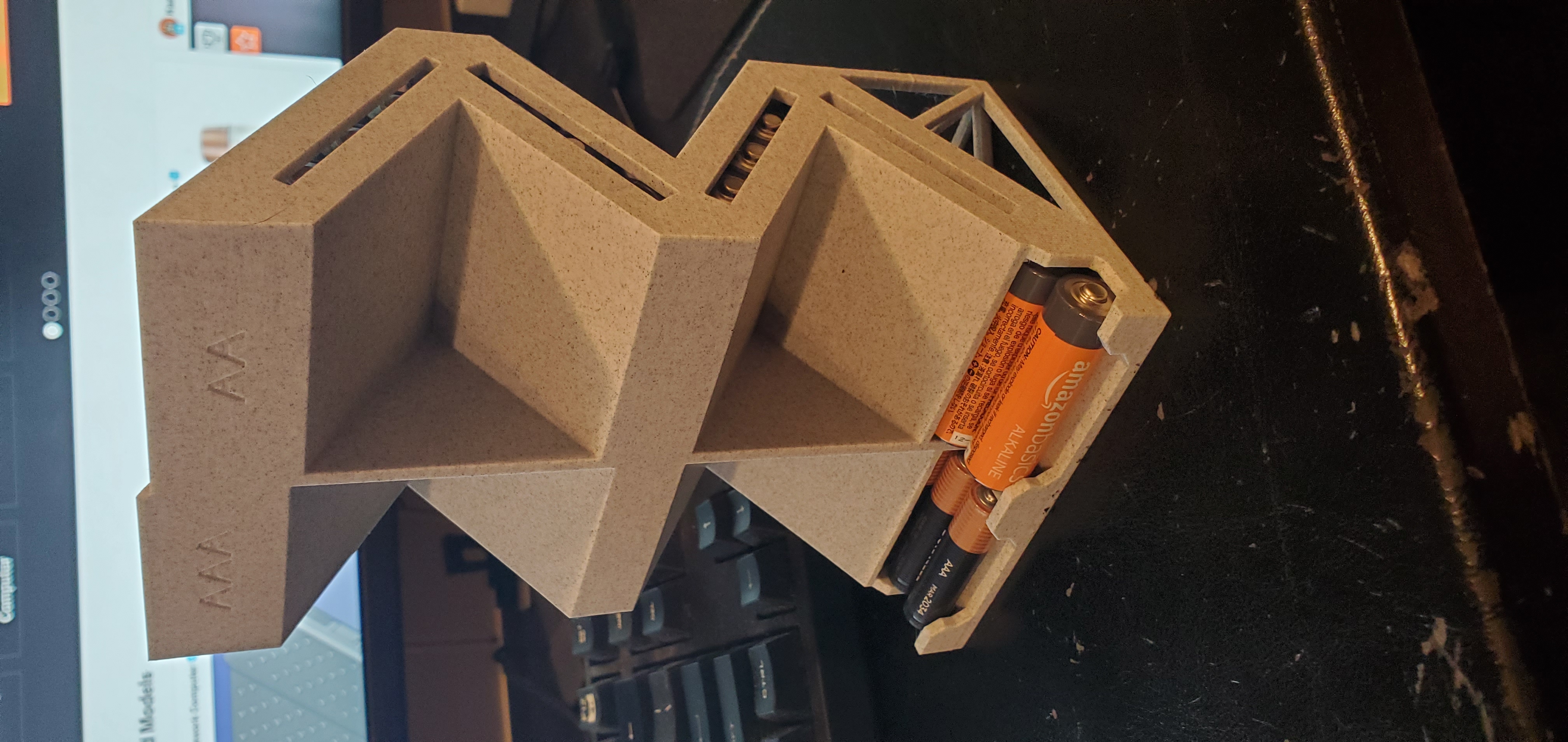 Non-Jamming Battery Tower (AA and AAA) - Prints Without Supports
