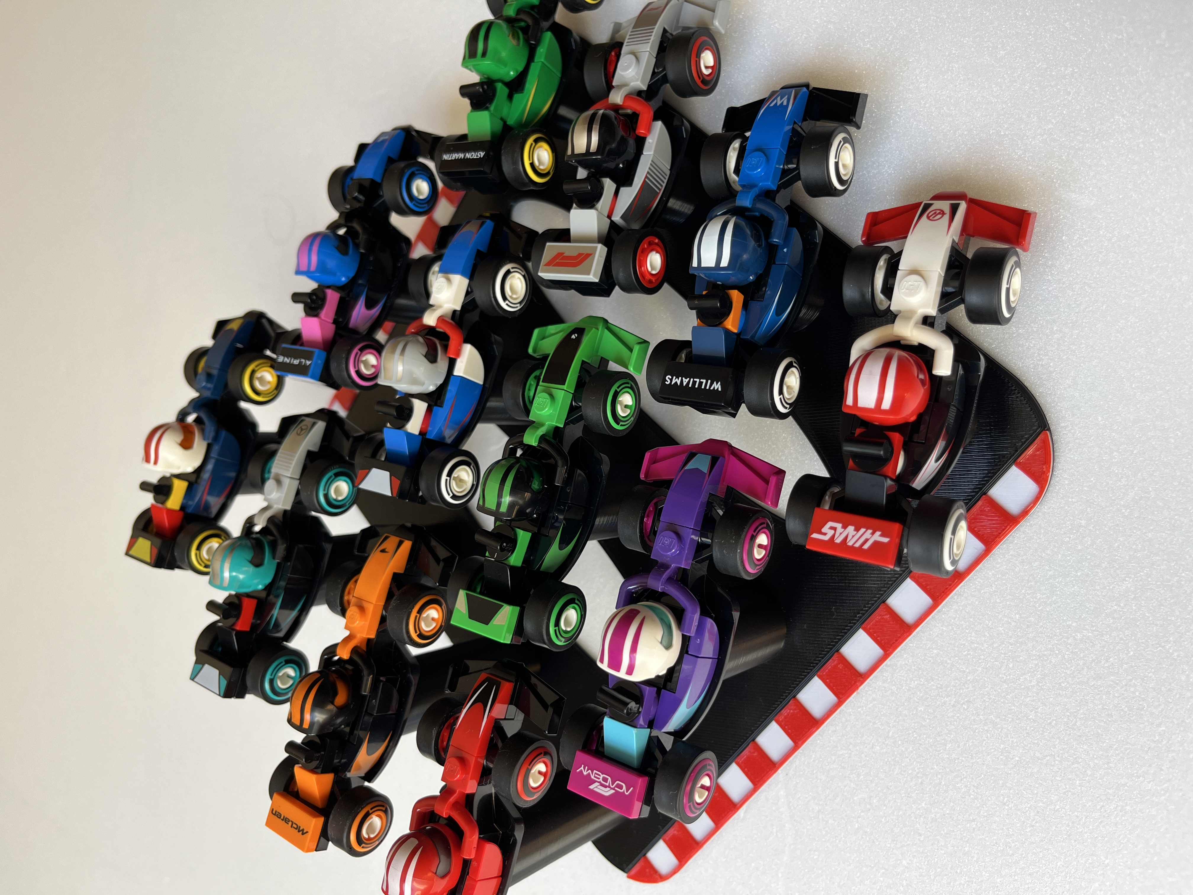 F1 Lego Minifigures display stand (No MMU/AMS required.