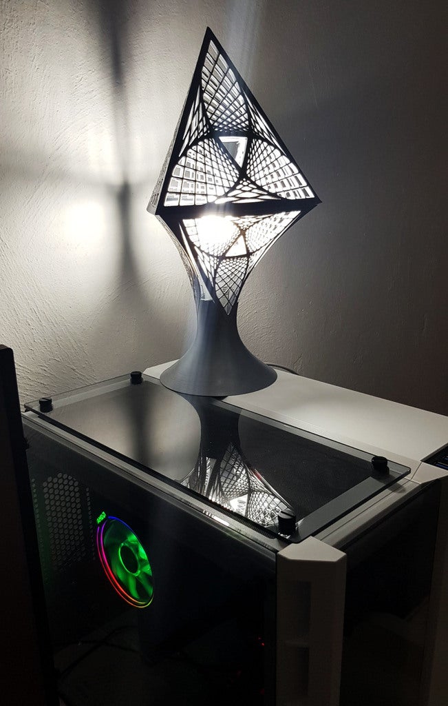 Miniatura 5 do modelo 3D Goa'uld Desk Lamp