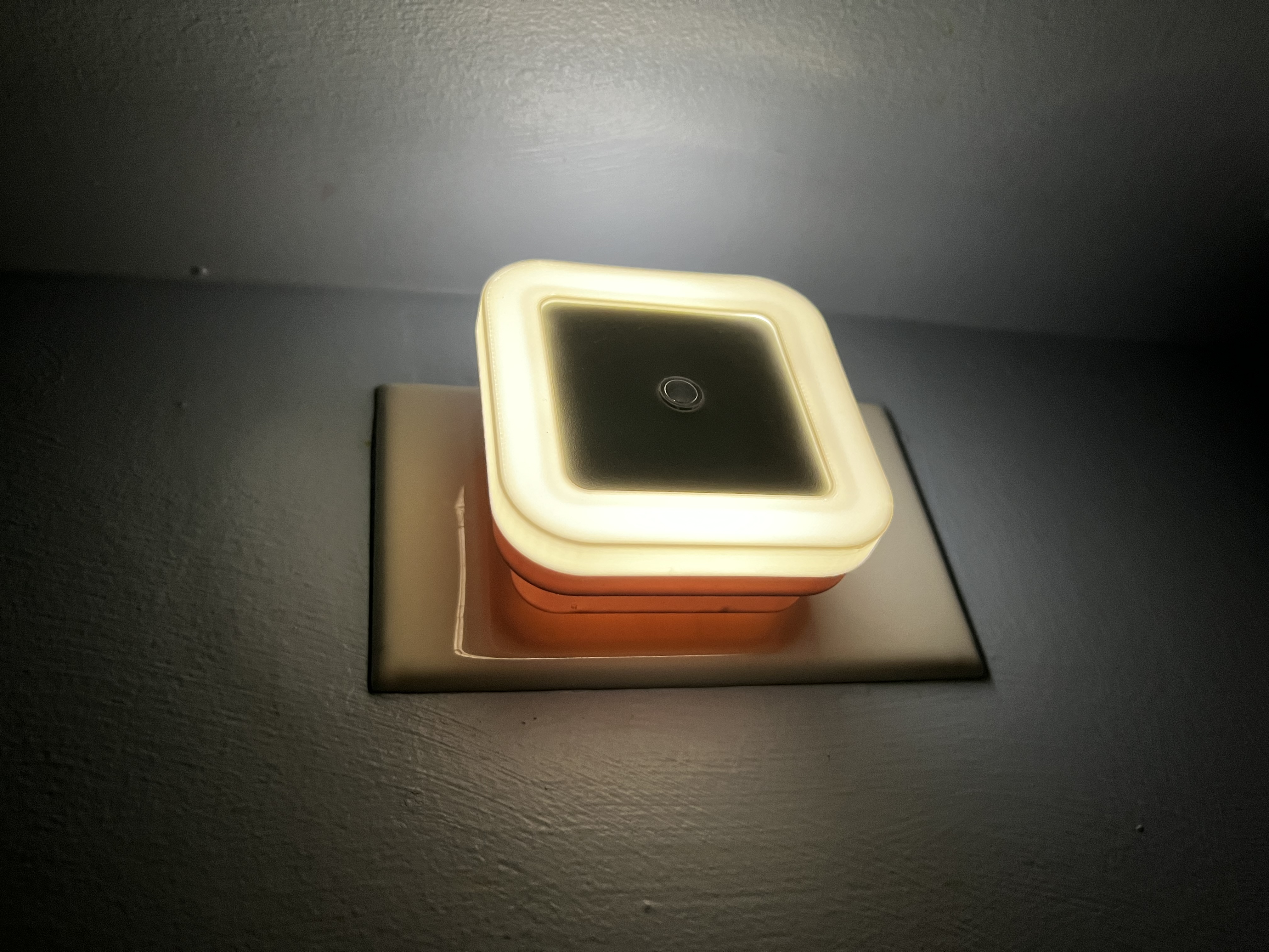 Miniatura 3 do modelo 3D Night Light Diffuser