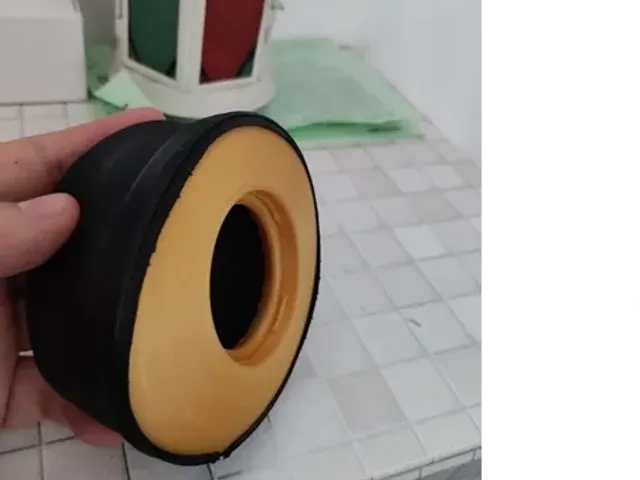 [OpenSCAD] Parametric Beoplay H7/H9/H9i/H9-3G ear pad adapter