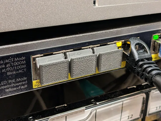 Ethernet Plug with Pull Tab