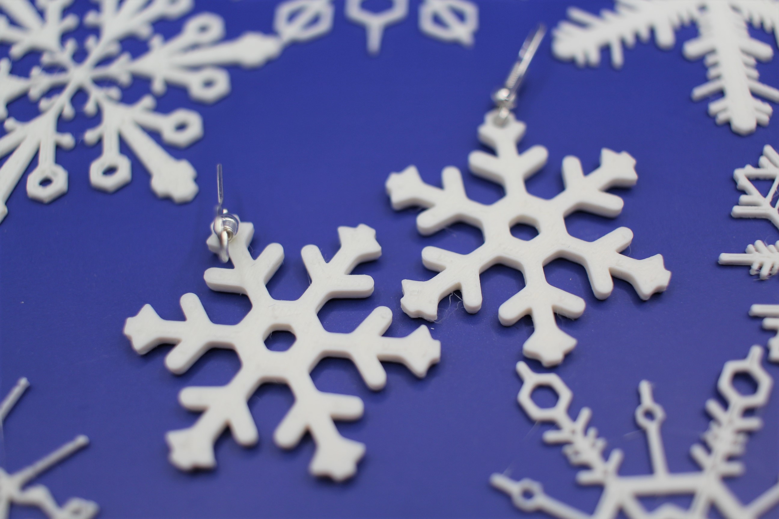 Snowflake earrings for wintertime