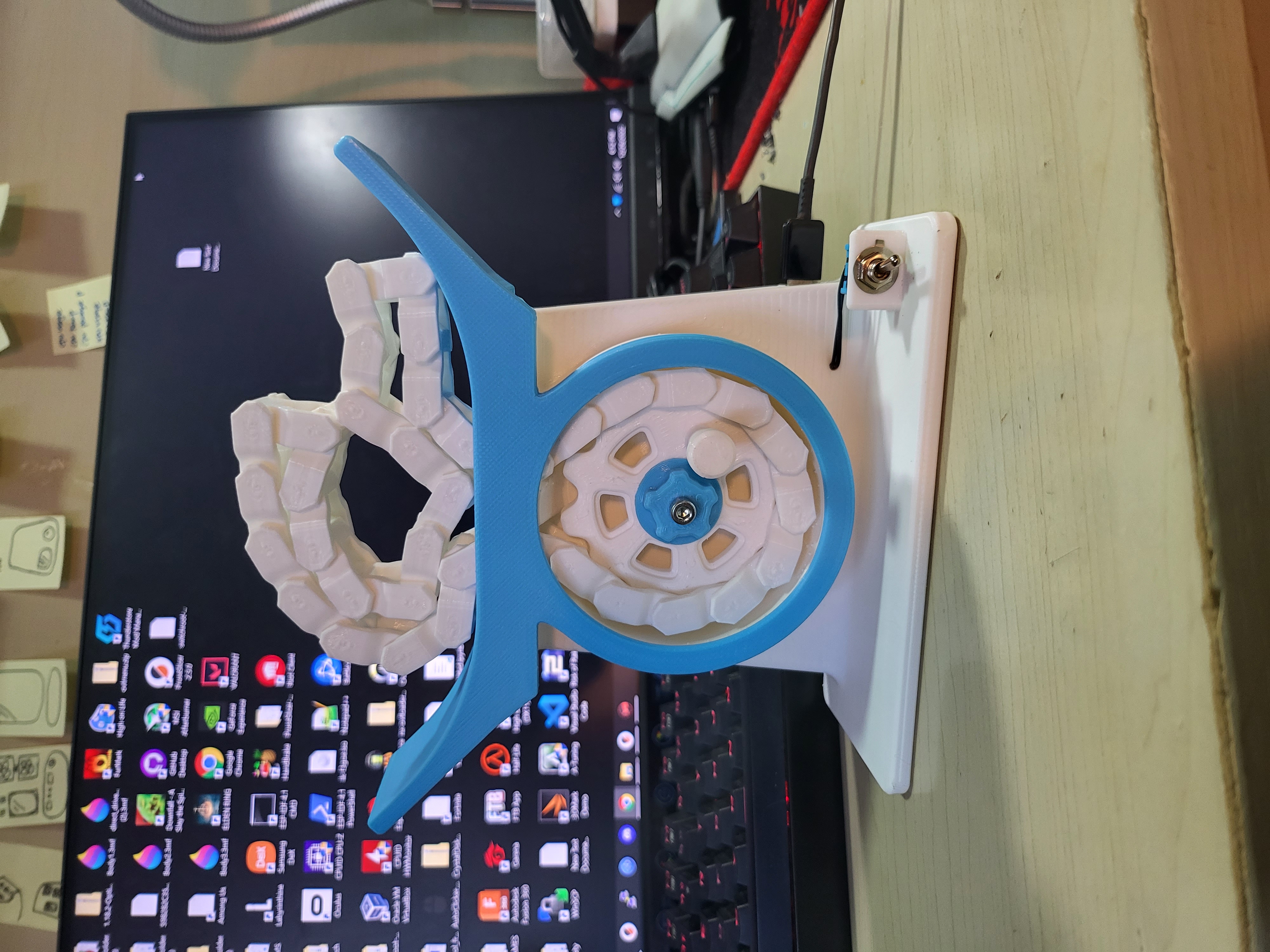 Motorized Desktop Machine With Roller Chain