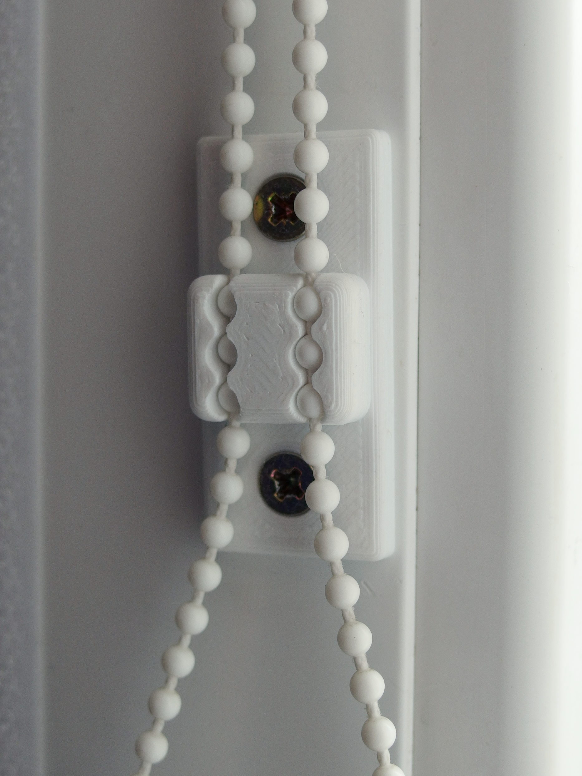 Window blind chain holder by Johny5 Download free STL model