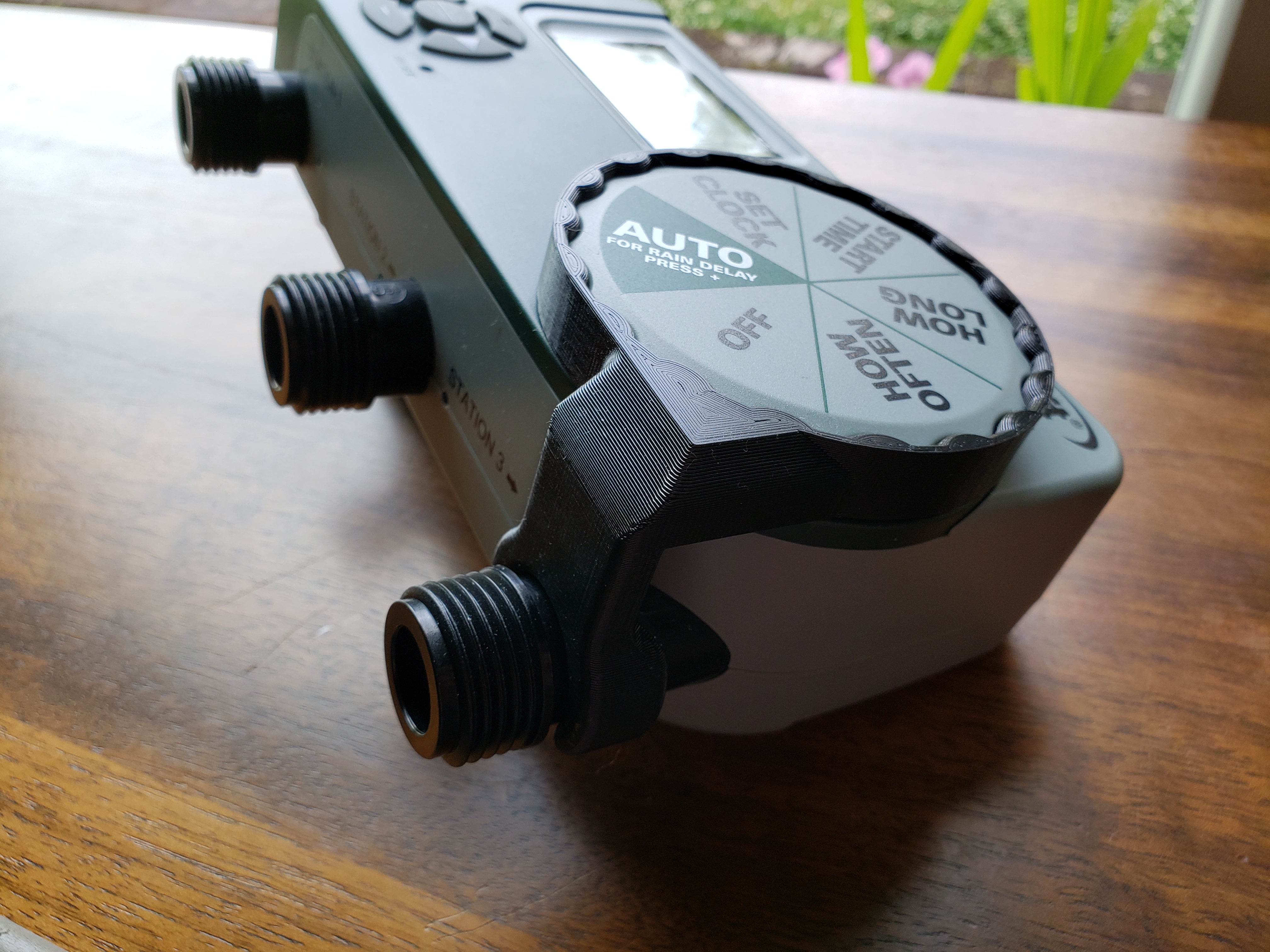 Miniatura 2 do modelo 3D Orbit sprinkler timer wheel lock