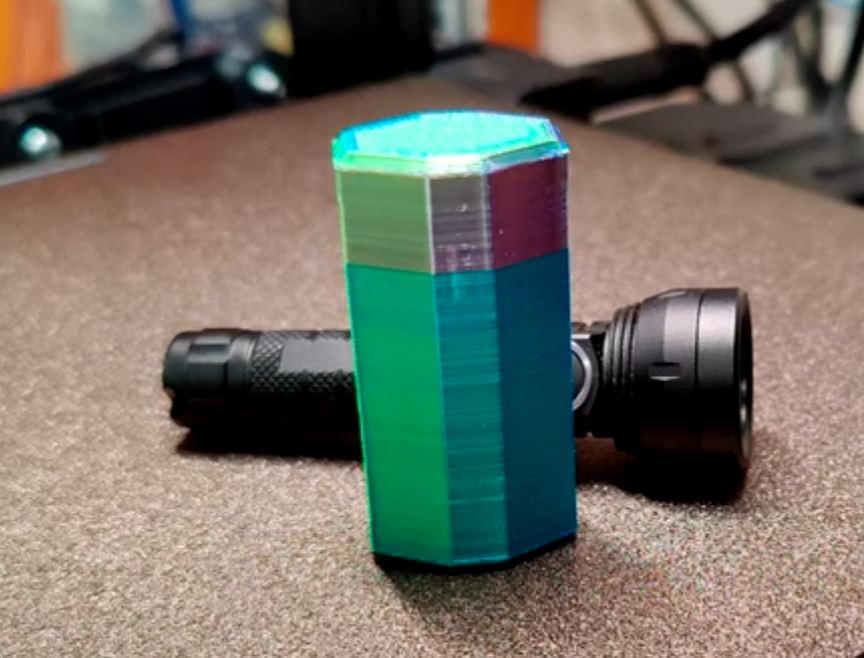 10440 / AAA battery EDC container
