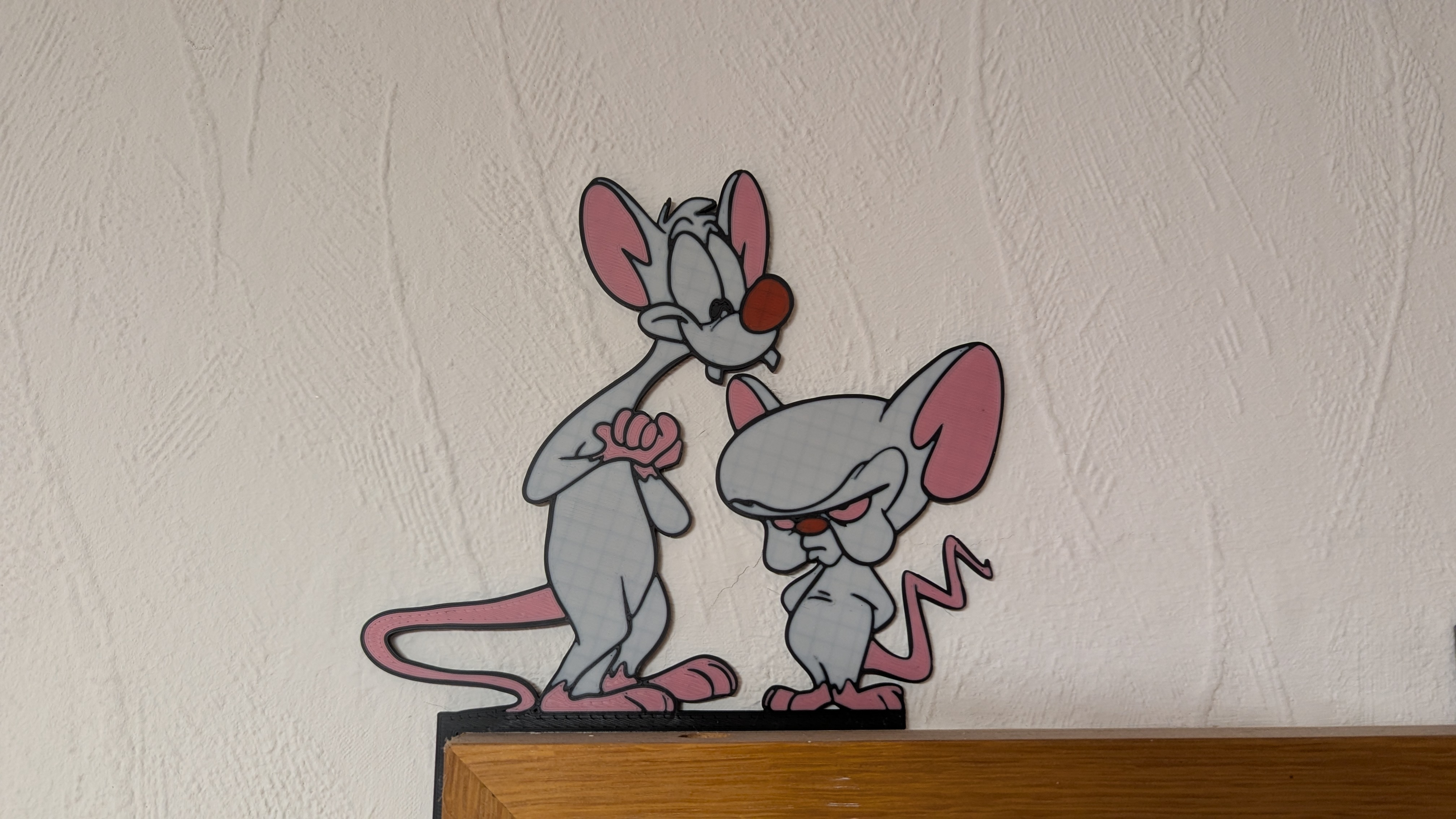Türrahmenbild Pinkie und der Brain