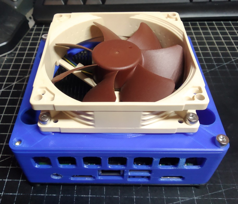 Miniatura 6 do modelo 3D Intel NUC 11 modular case