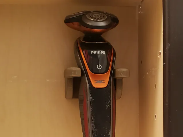 Phillips shaver holder