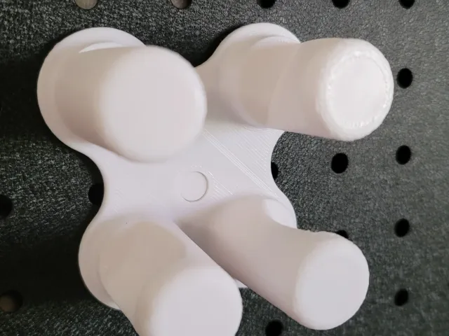 Metal pegboard Quest 2 Controller holder