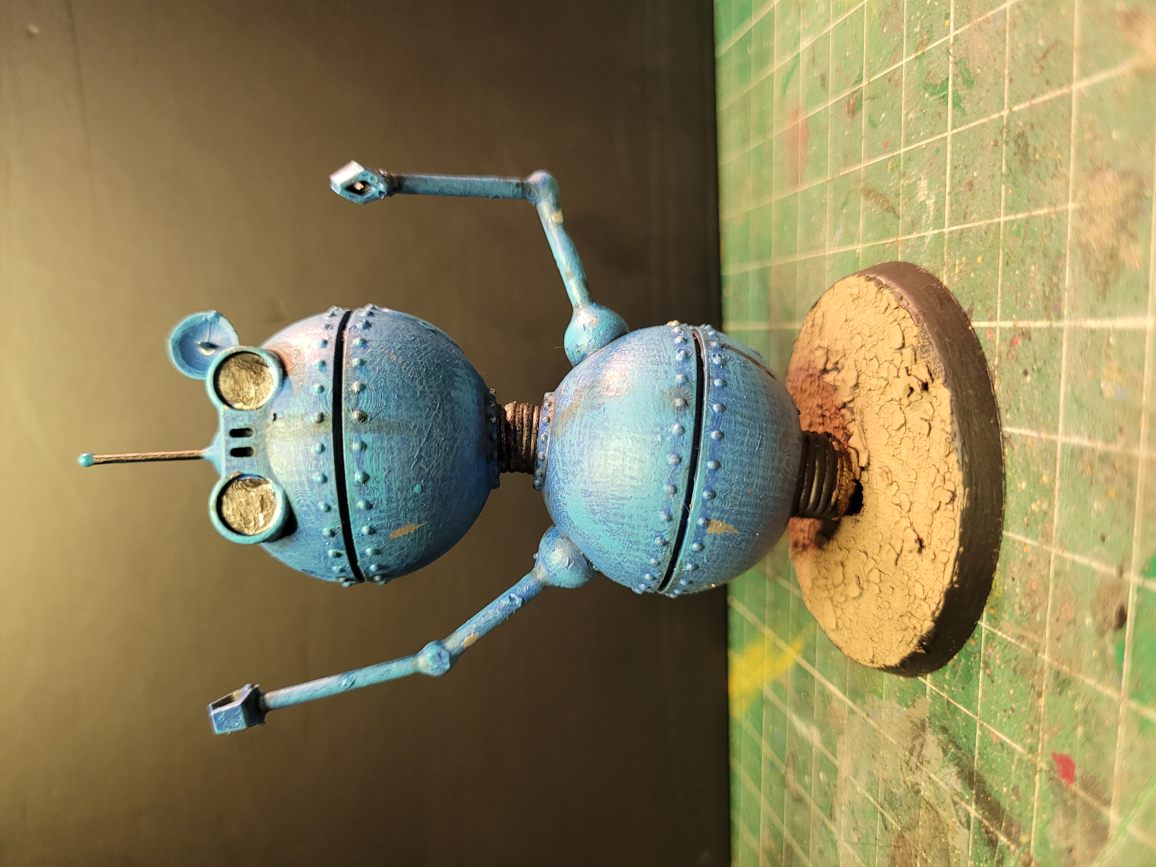 Hourglass Robot